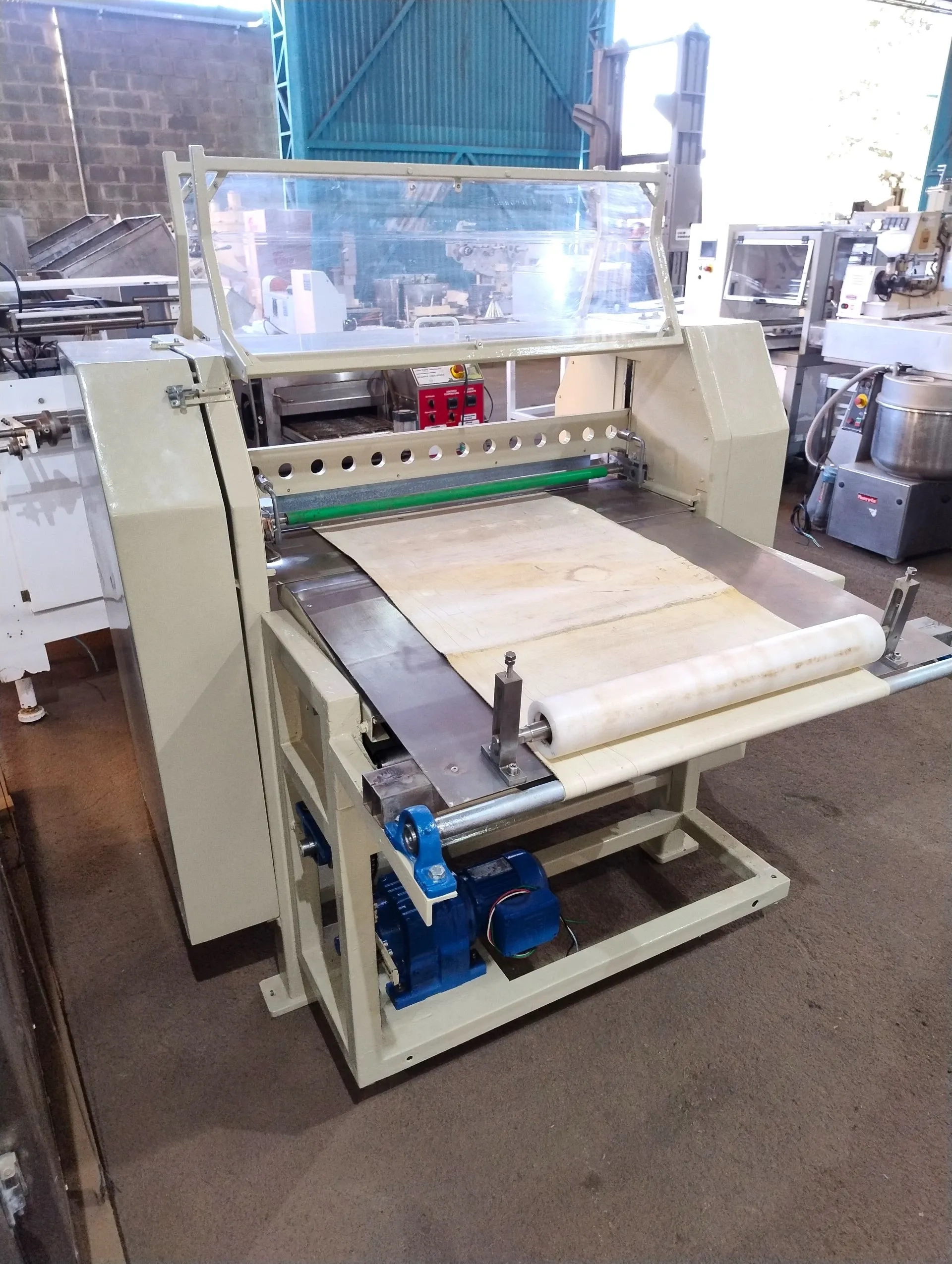 guilhotina-faca-horizontal-automatica-2024