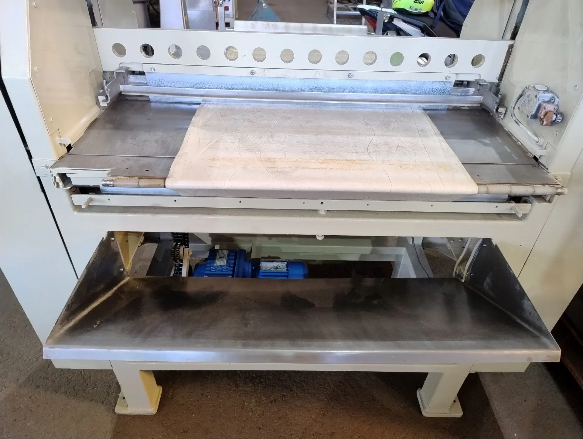 guilhotina-faca-horizontal-automatica-2024