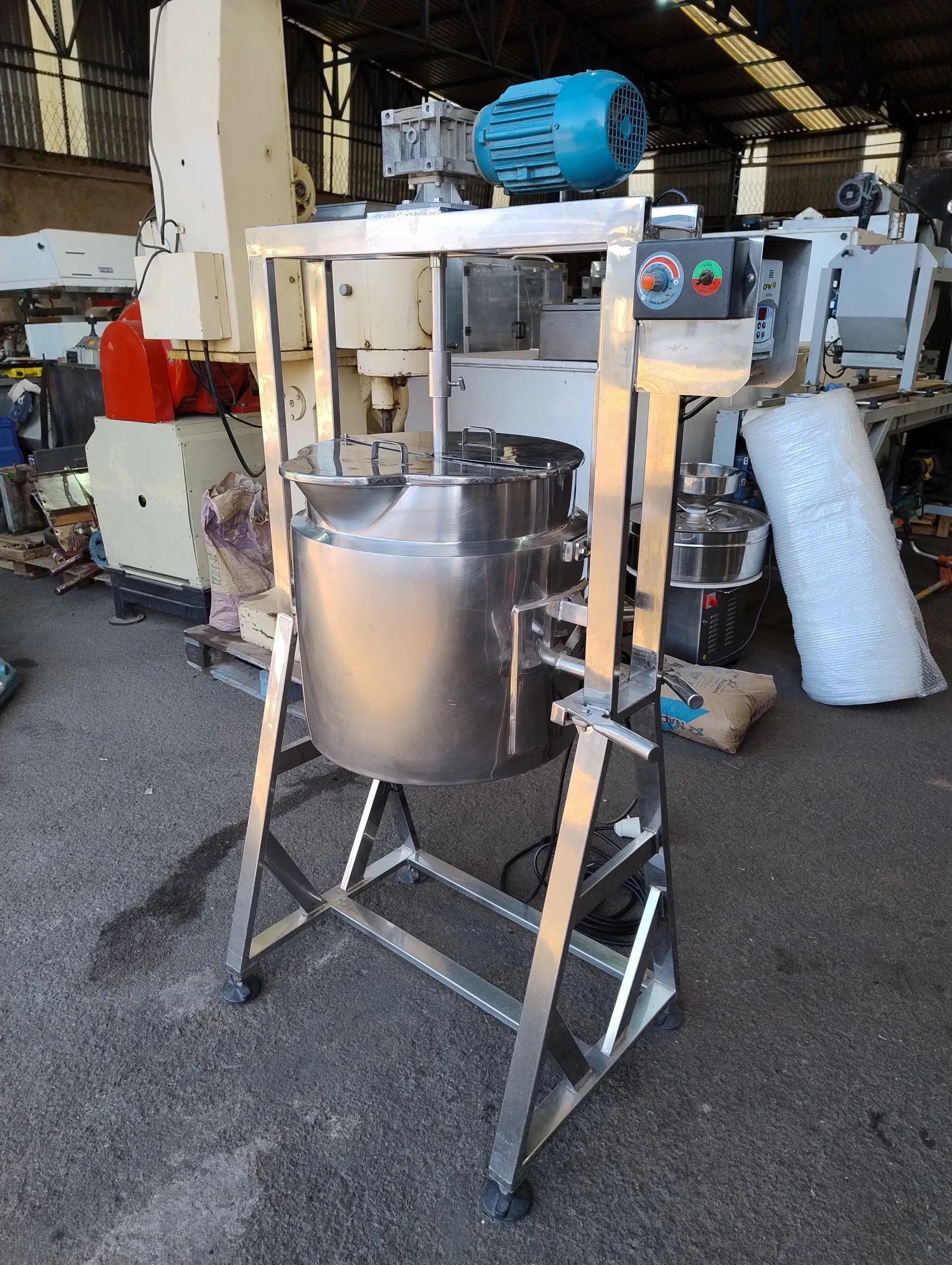 tacho-cozinhador-encamisado-em-aco-inox-capacidade-50-litros