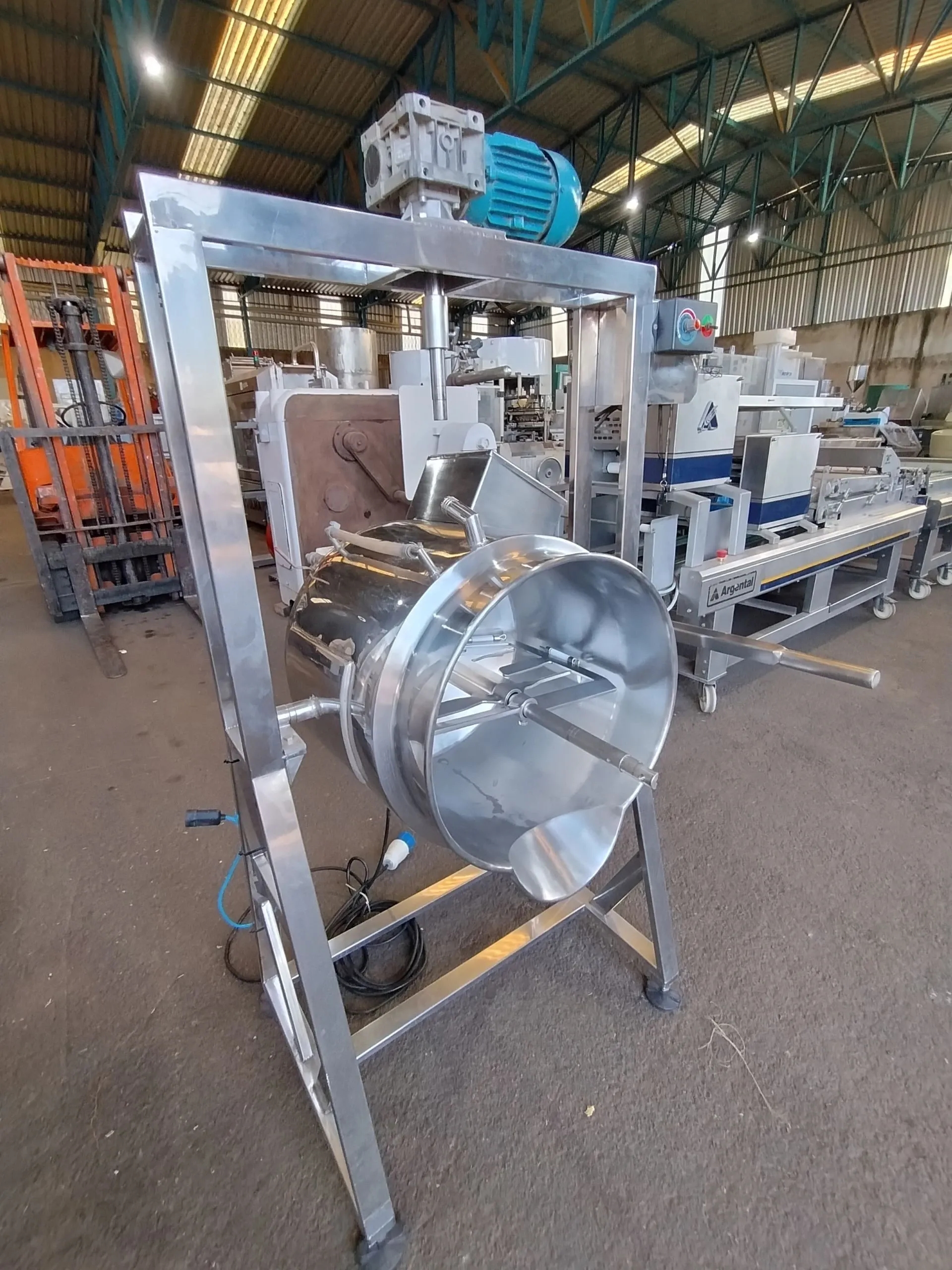 tacho-cozinhador-encamisado-em-aco-inox-capacidade-50-litros