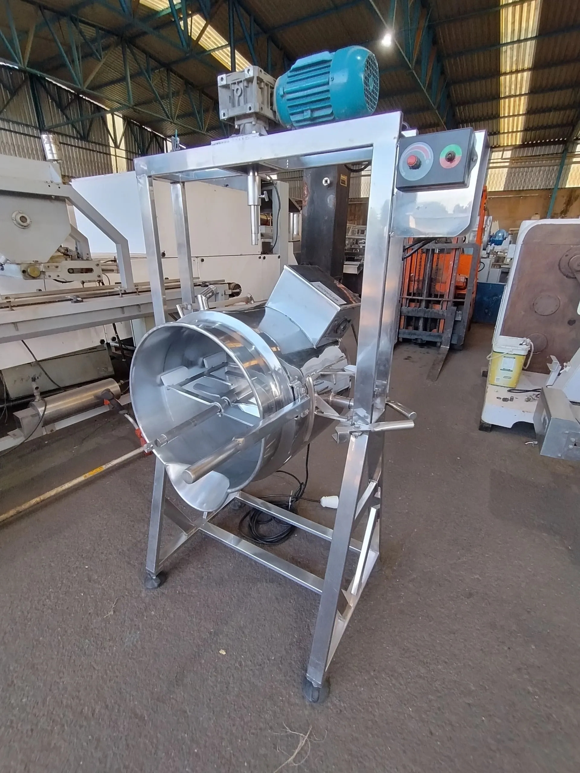 tacho-cozinhador-encamisado-em-aco-inox-capacidade-50-litros