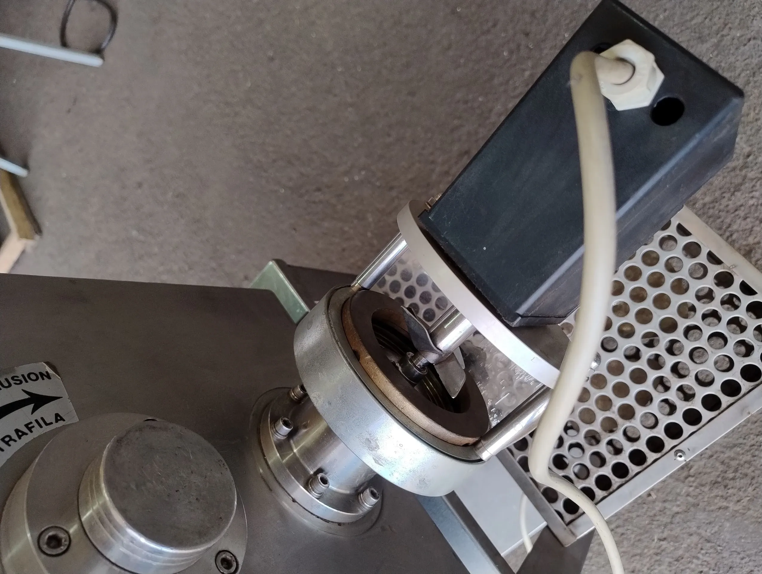 extrusora-de-massas-marca-la-monferrina-capacidade-de-ate-18-kg-h