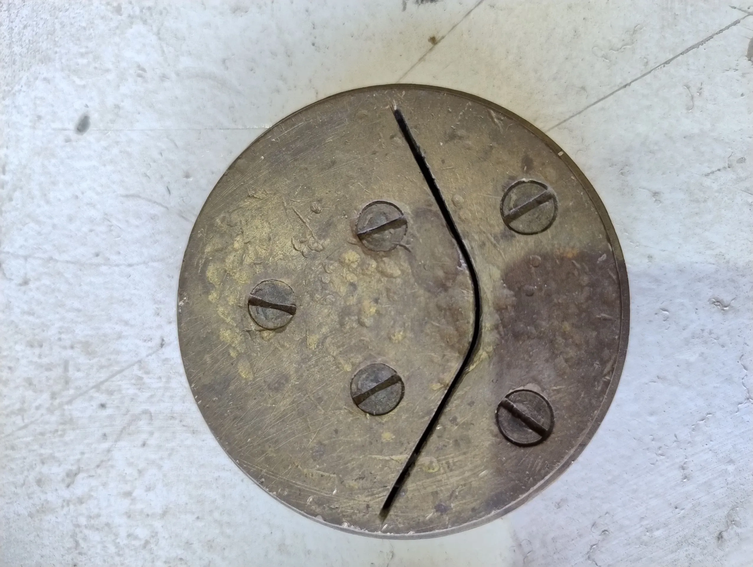 extrusora-de-massas-marca-la-monferrina-capacidade-de-ate-18-kg-h