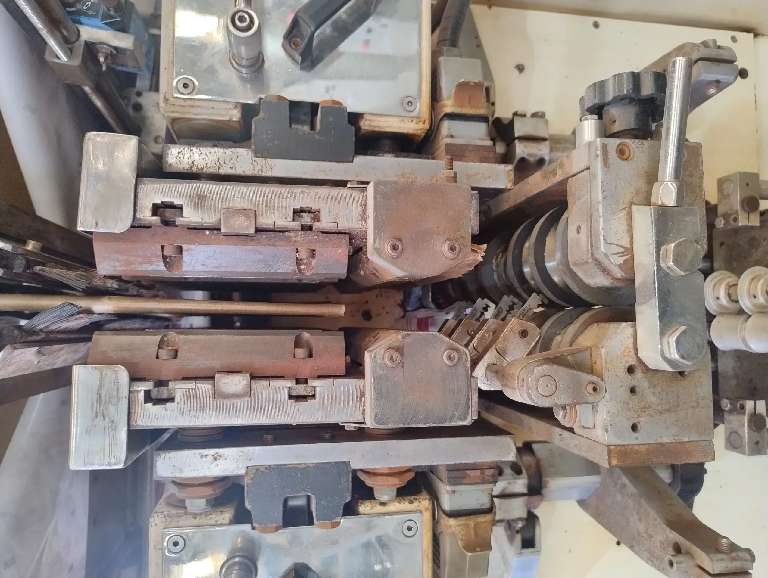 sacheteira-marca-emzo-mod-evi-30-c