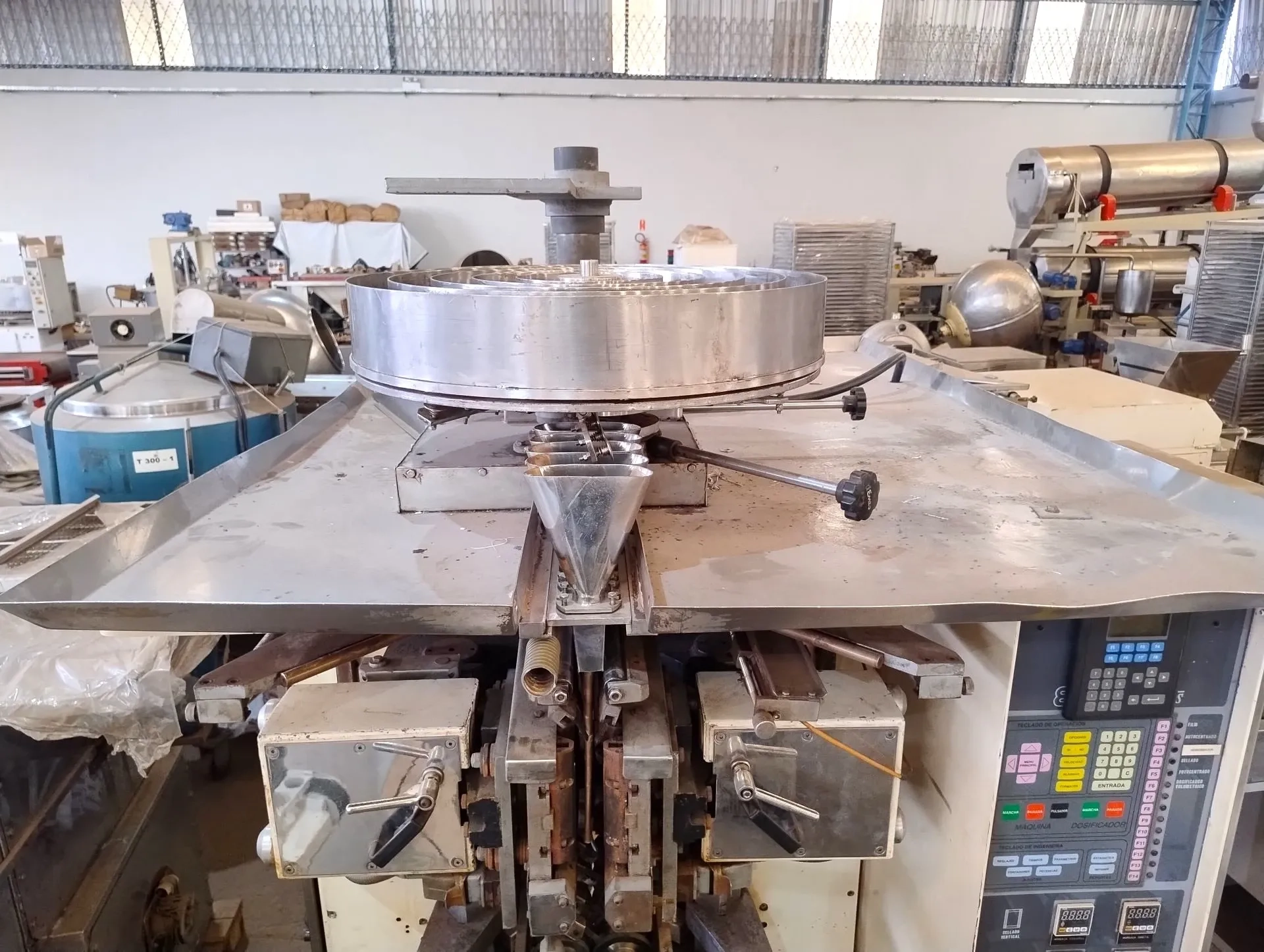 sacheteira-marca-emzo-mod-evi-30-c