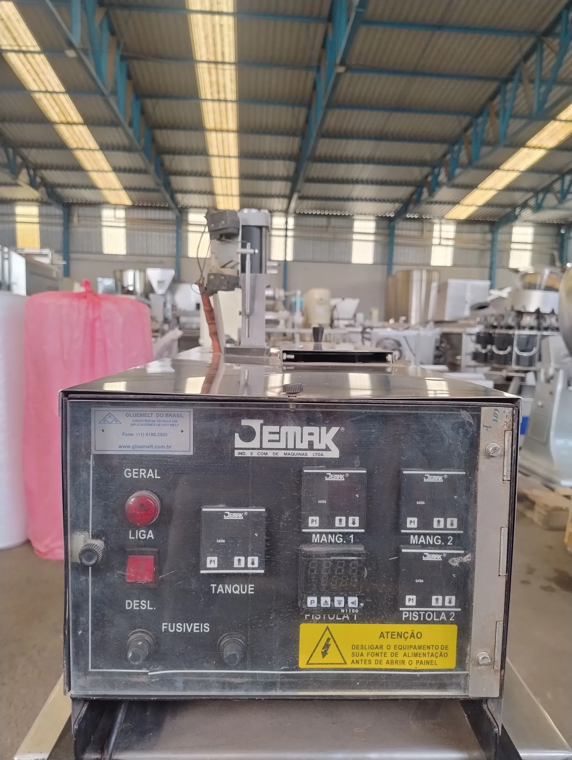 coleiro-sistema-aplicador-de-adesivo-cola-hot-melt-marca-jemak