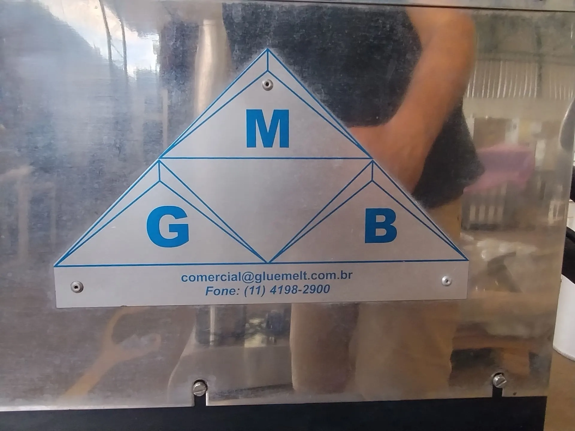 coleiro-sistema-aplicador-de-adesivo-cola-hot-melt-marca-jemak