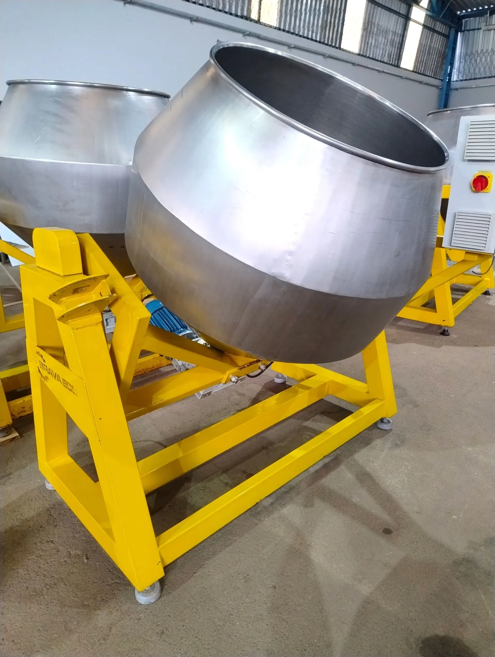dragead-lisa-bascul-inox-cap-500-lts-bravaeco