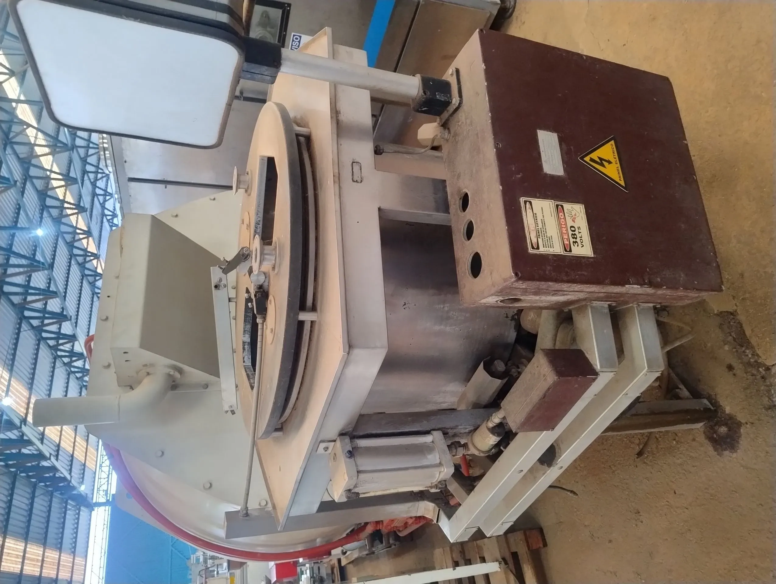 tanque-misturad-indust-cremes-espessos-400-litros