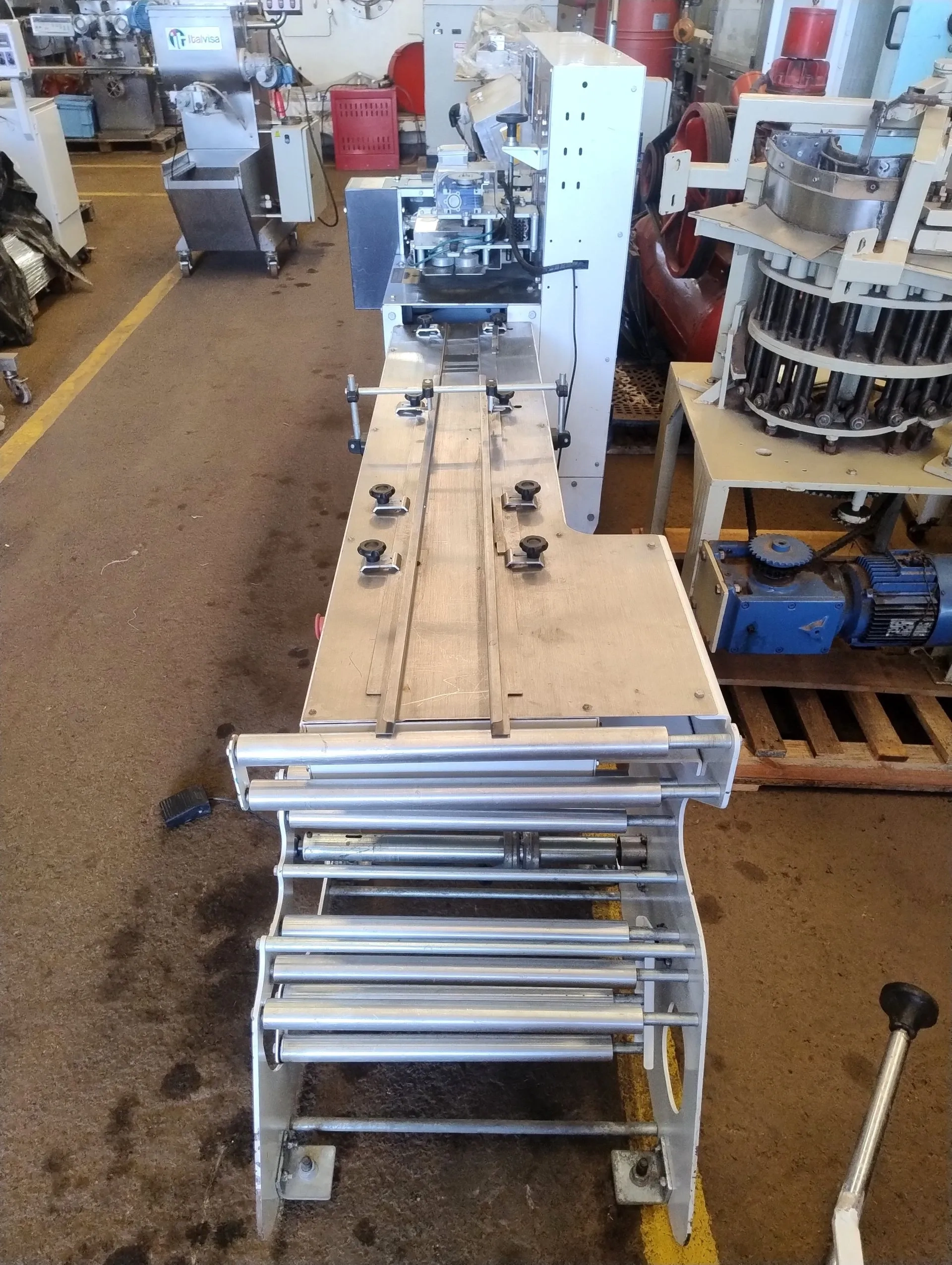 embaladorum-flow-pack-invertida-allpacking-modelo-hp60-Invertida