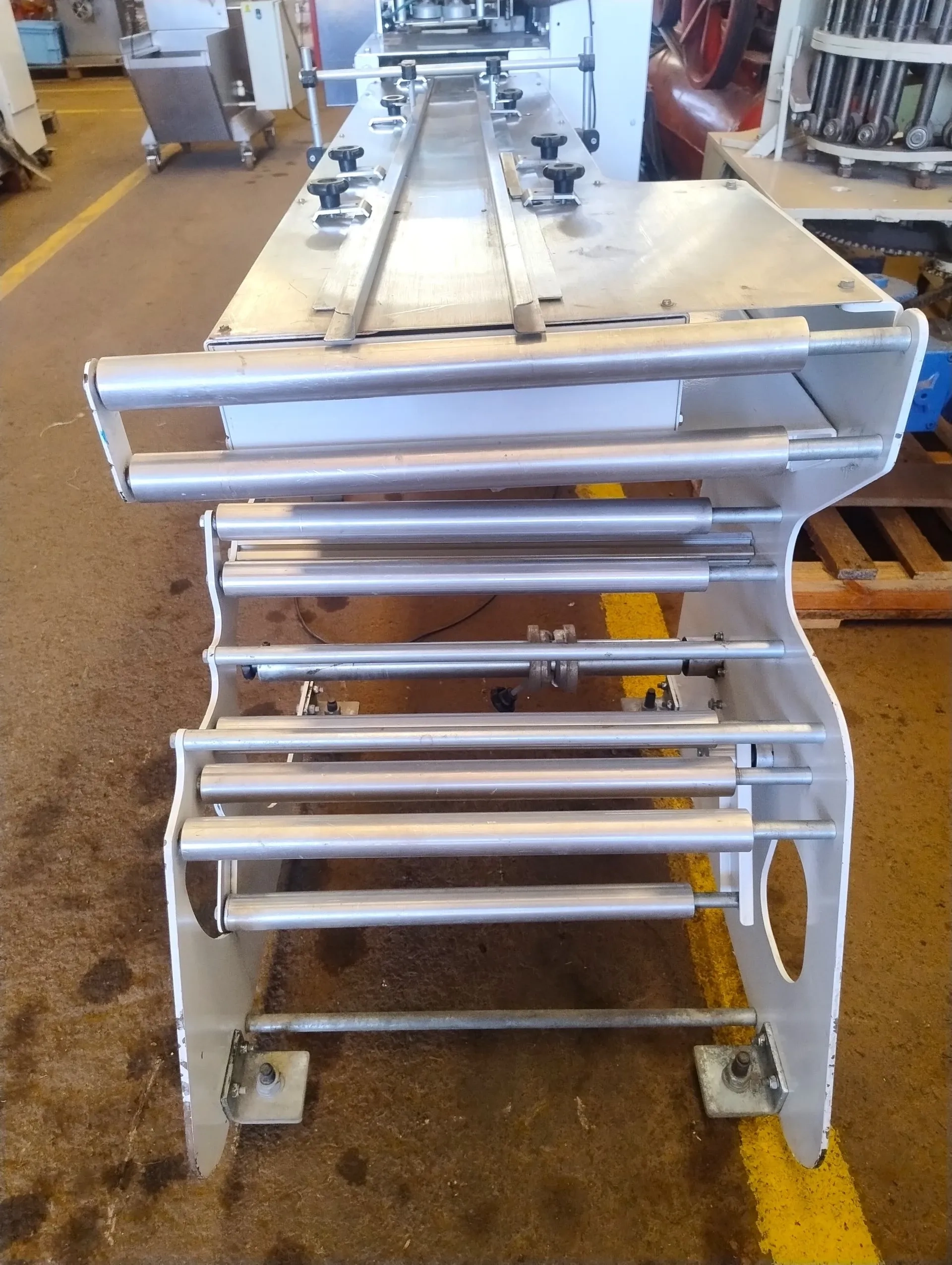 embaladorum-flow-pack-invertida-allpacking-modelo-hp60-Invertida