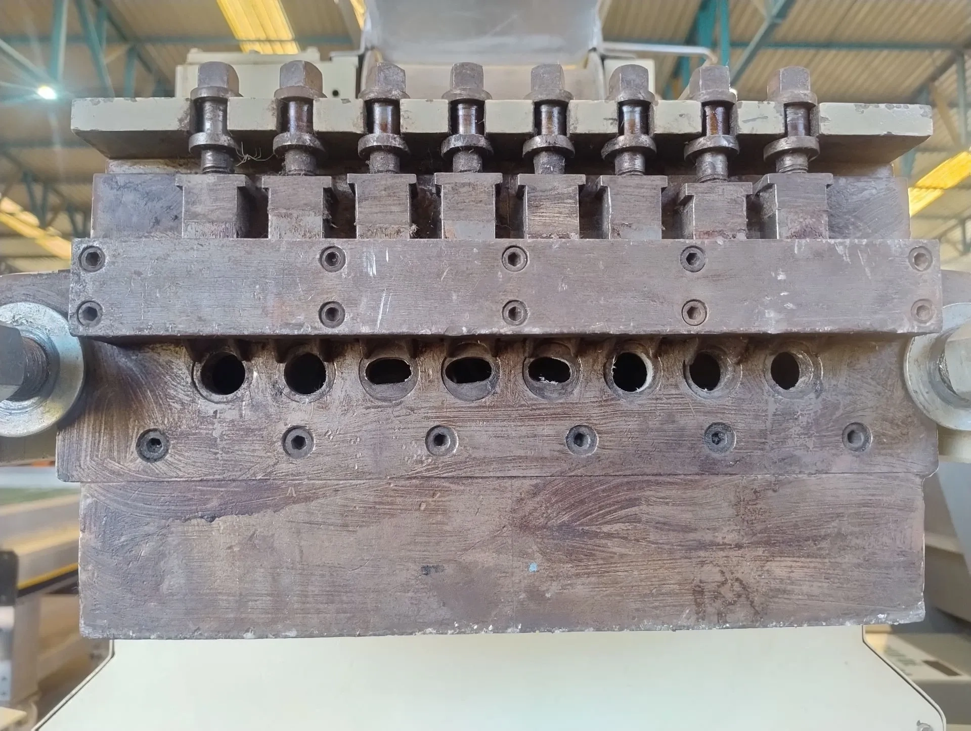 extrusora-balas-mastigaveis-chicletes-cap-1200-kg-hora