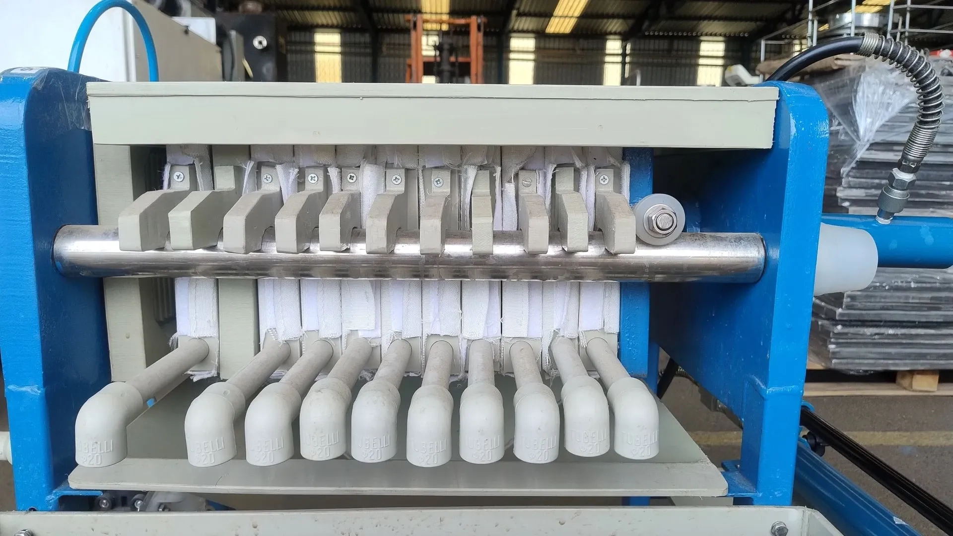 filtro-prensa-com-10-placas-de-250-x-250-mm-marca-master-pump-bombas