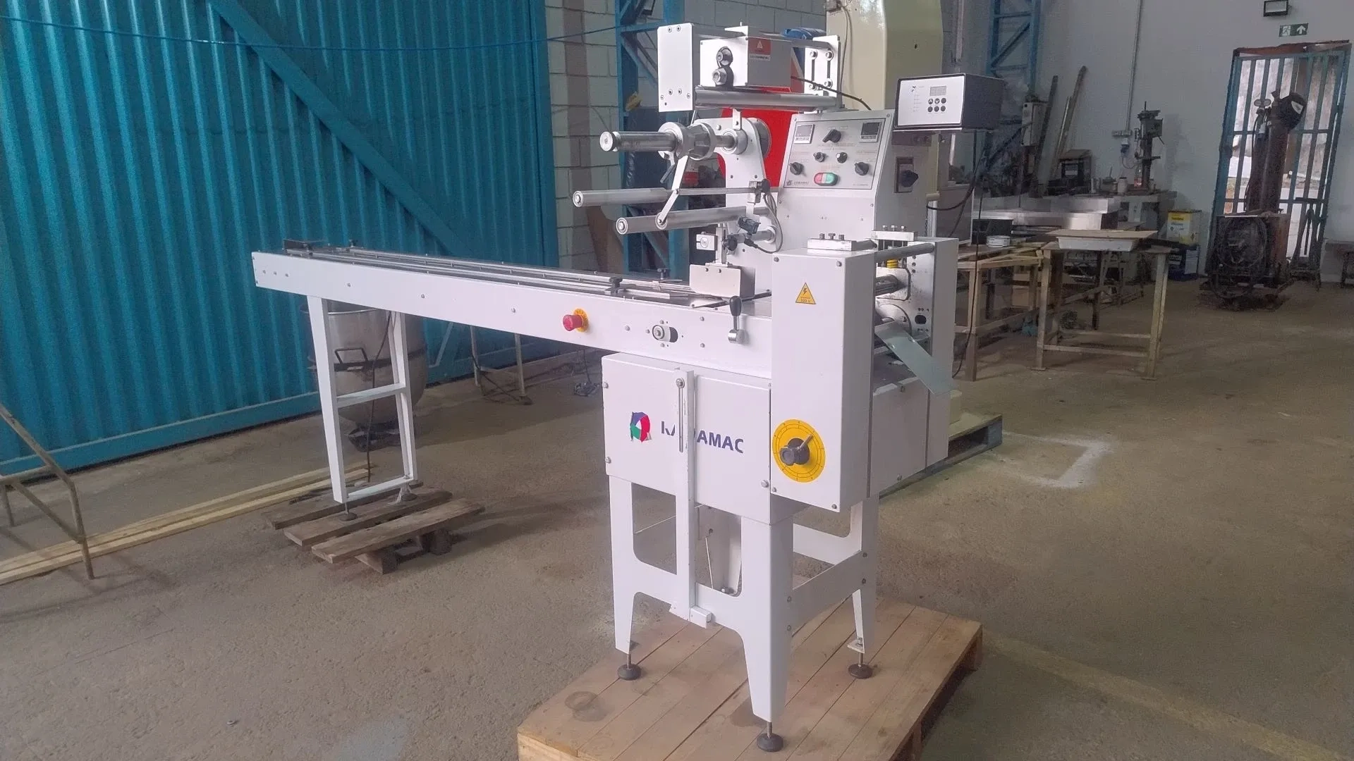 embaladora-flow-pack-marca-kawamac-modelo-pk-60