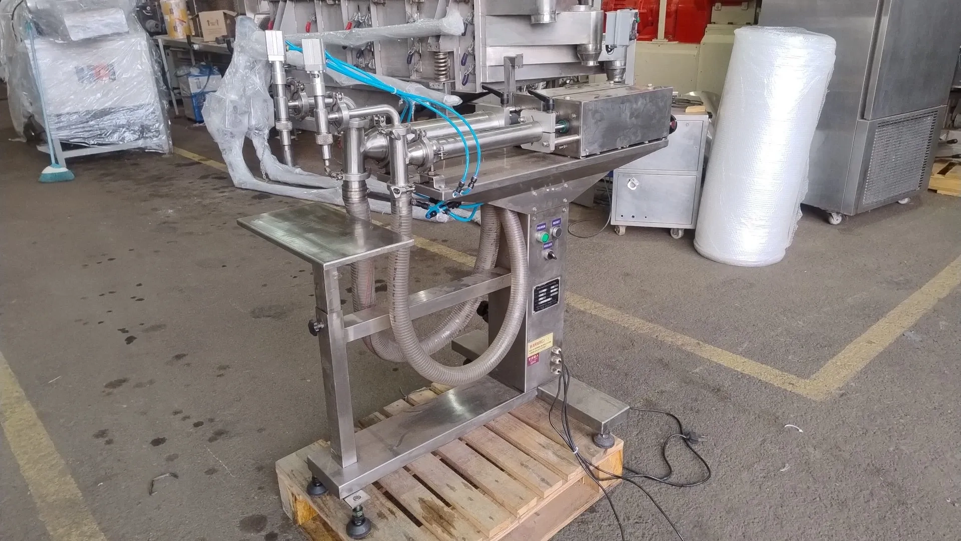 envasad-liqu-pneum-semi-automatica-dois-bicos-yg-packing-machinery