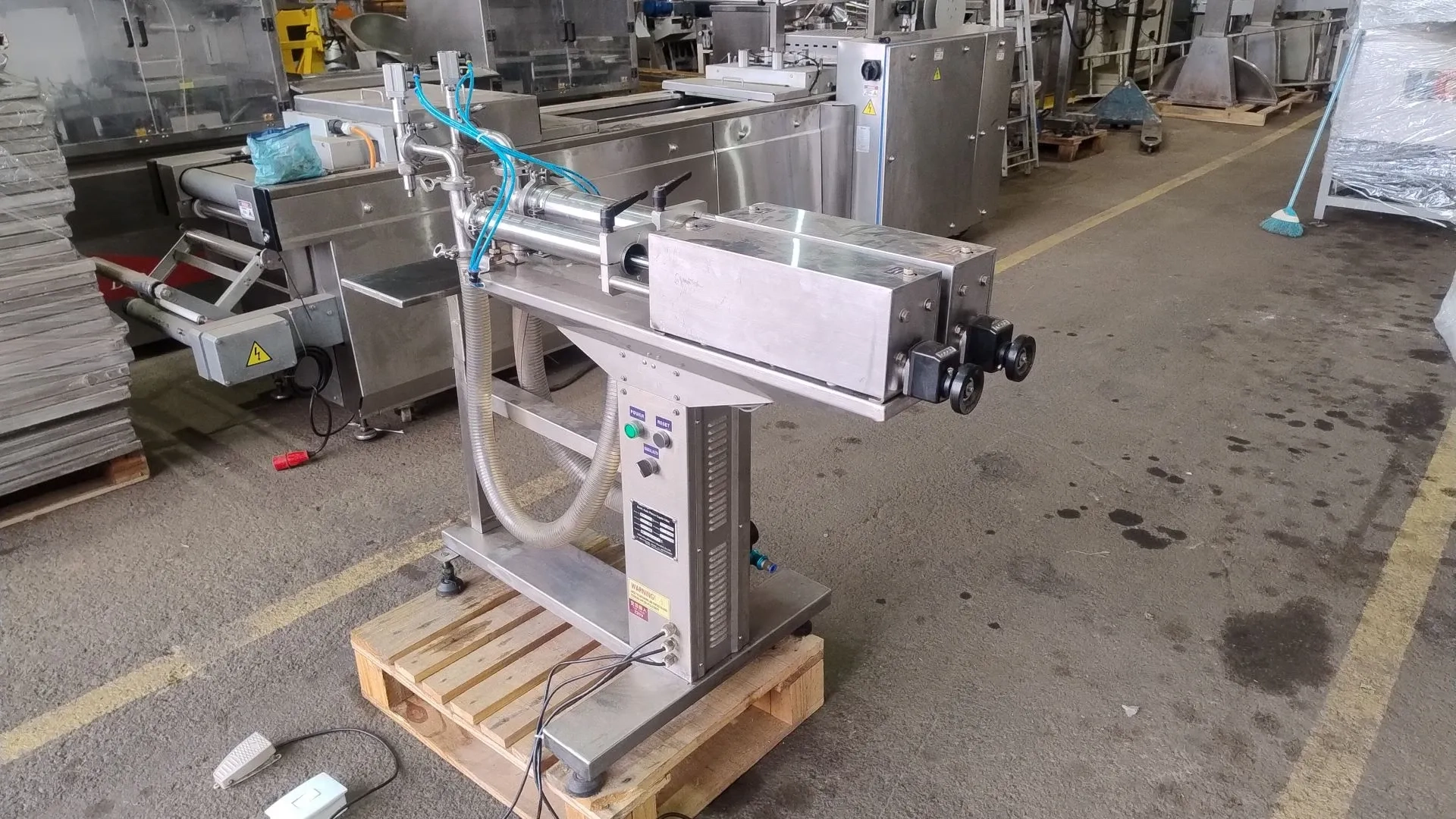 envasad-liqu-pneum-semi-automatica-dois-bicos-yg-packing-machinery