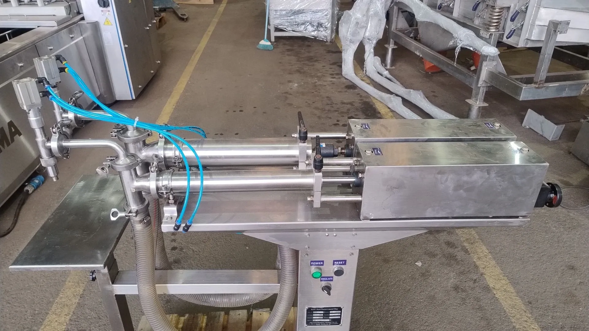 envasad-liqu-pneum-semi-automatica-dois-bicos-yg-packing-machinery