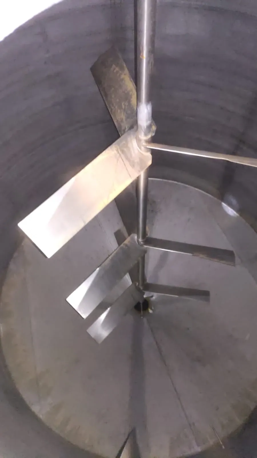 tanque-misturador-encamisado-em-aco-inox-capacidade-40-000-litros-marca-recinox