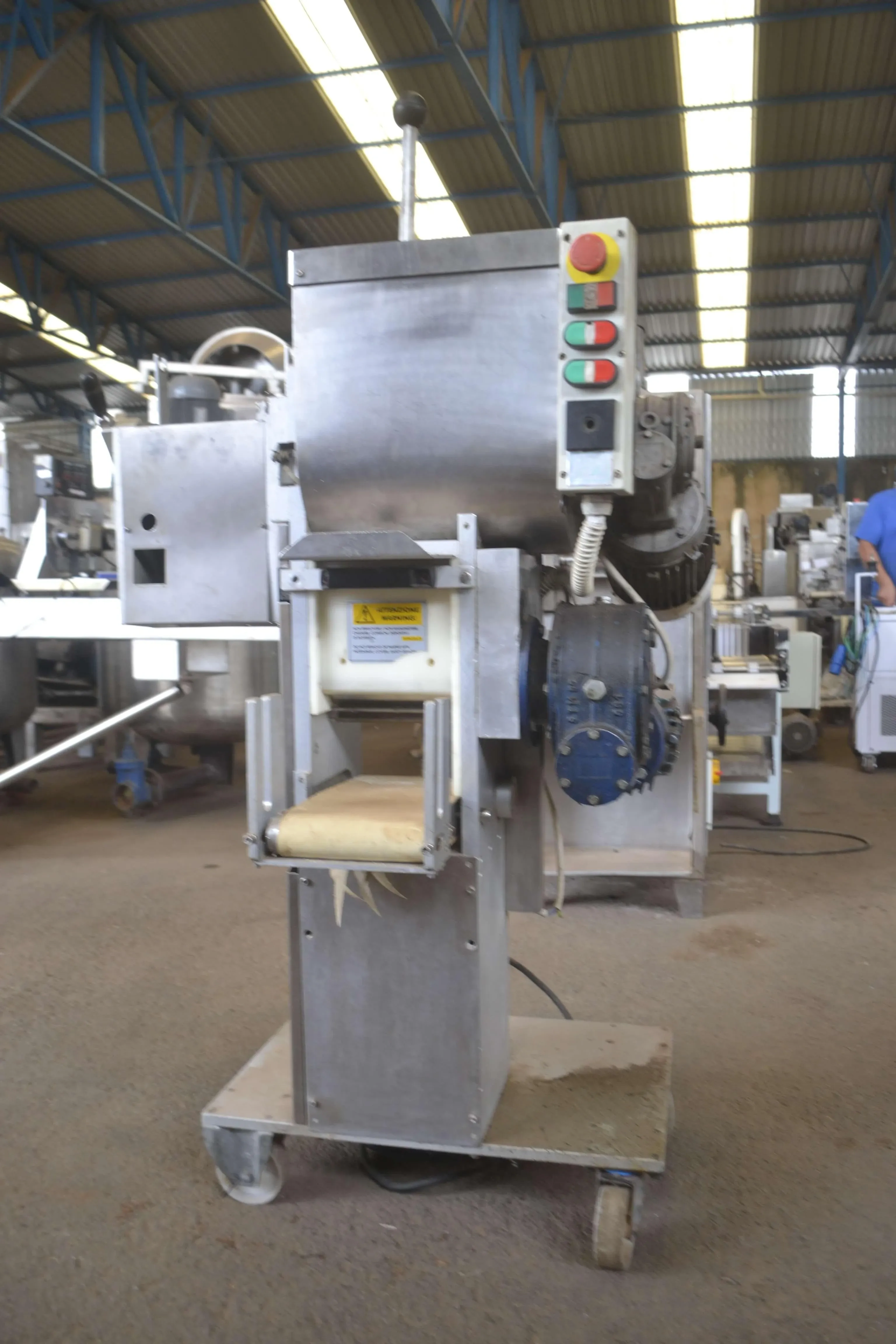 masseira-esfolhadeira-la-monferrina-capacidade-50-kg-h