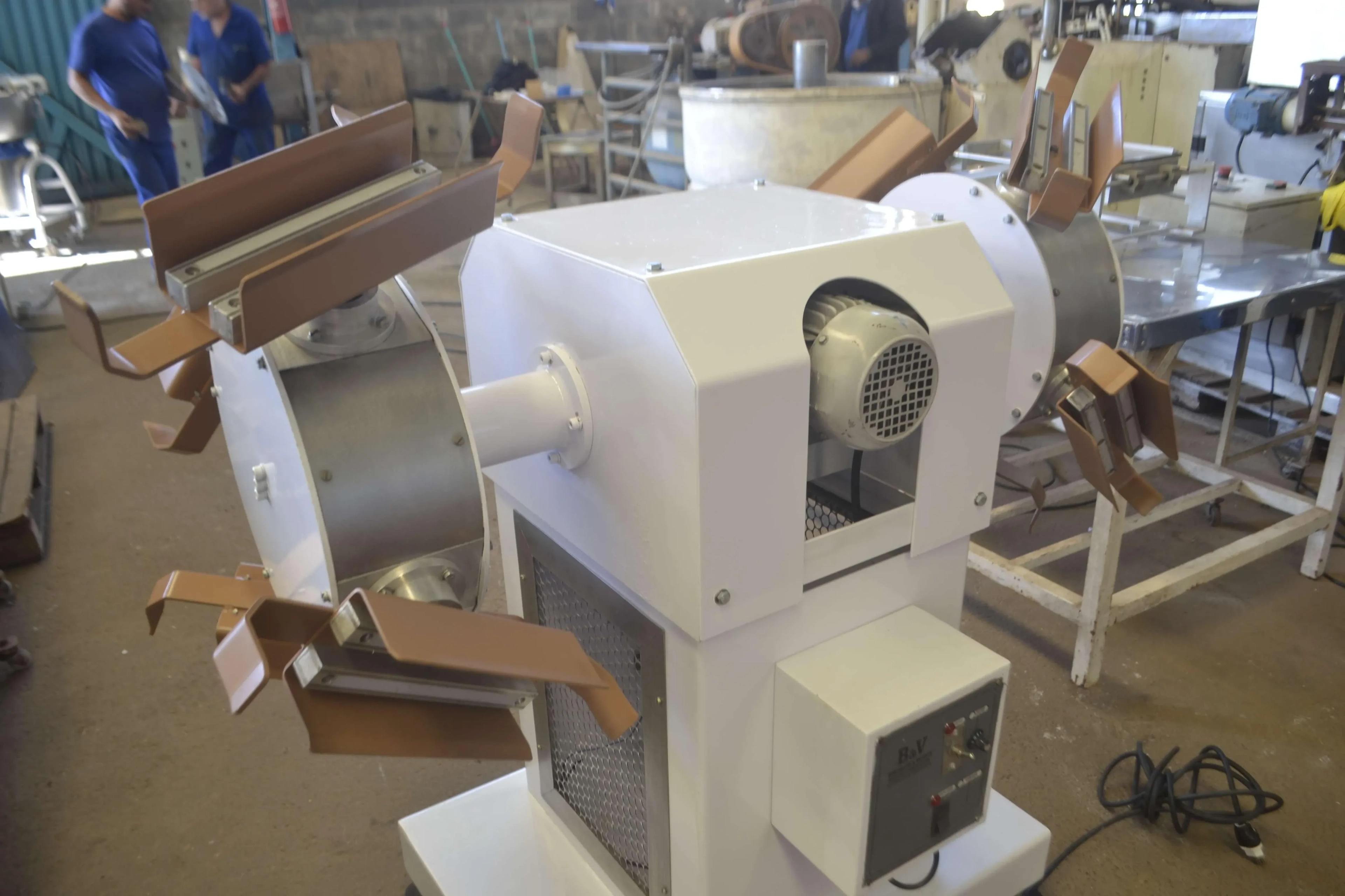 centrifuga-de-ovos-de-pascoa-8-livros-marca-bortoleto-vicente