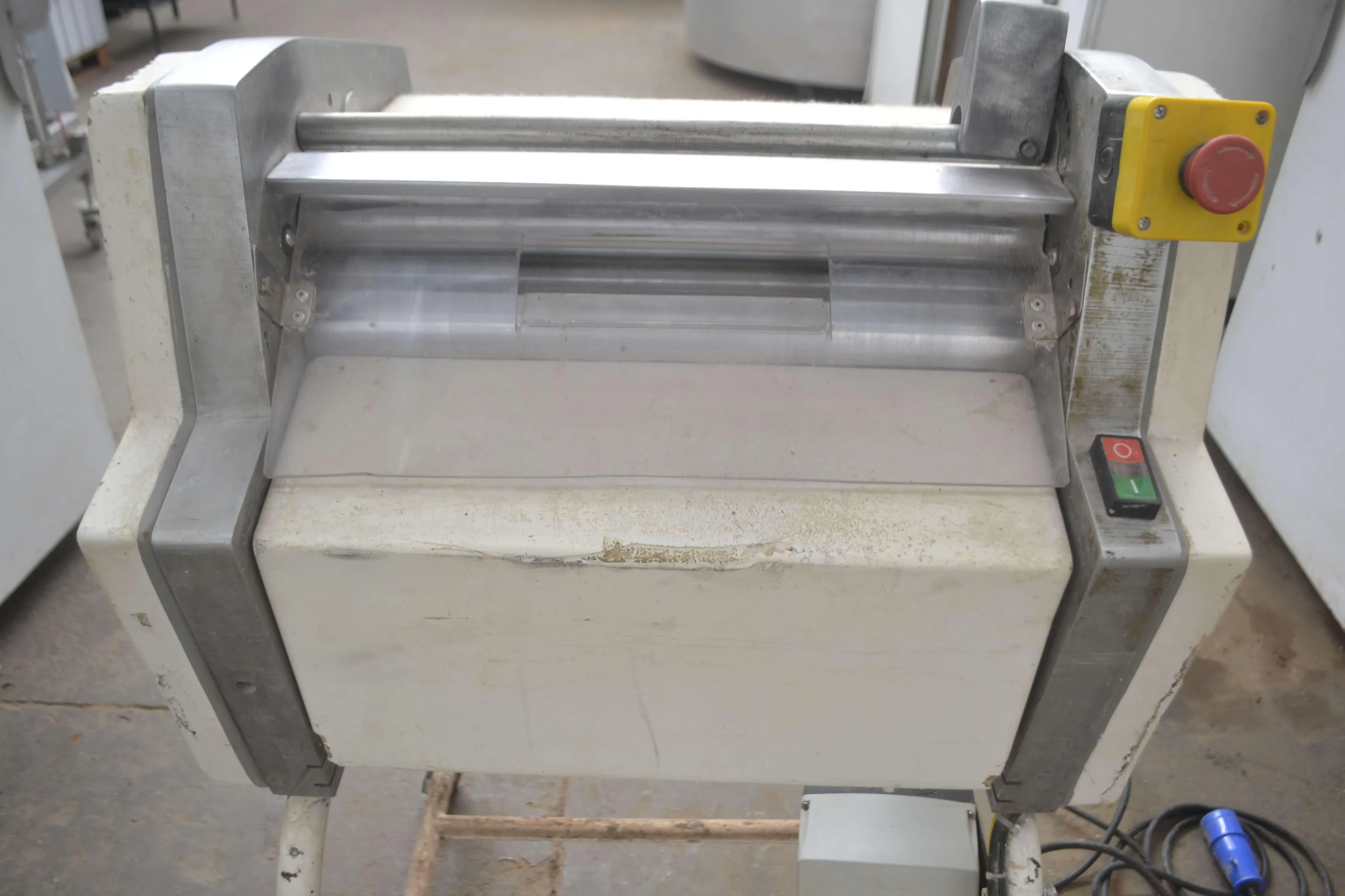 modeladora-paes-mac-forno