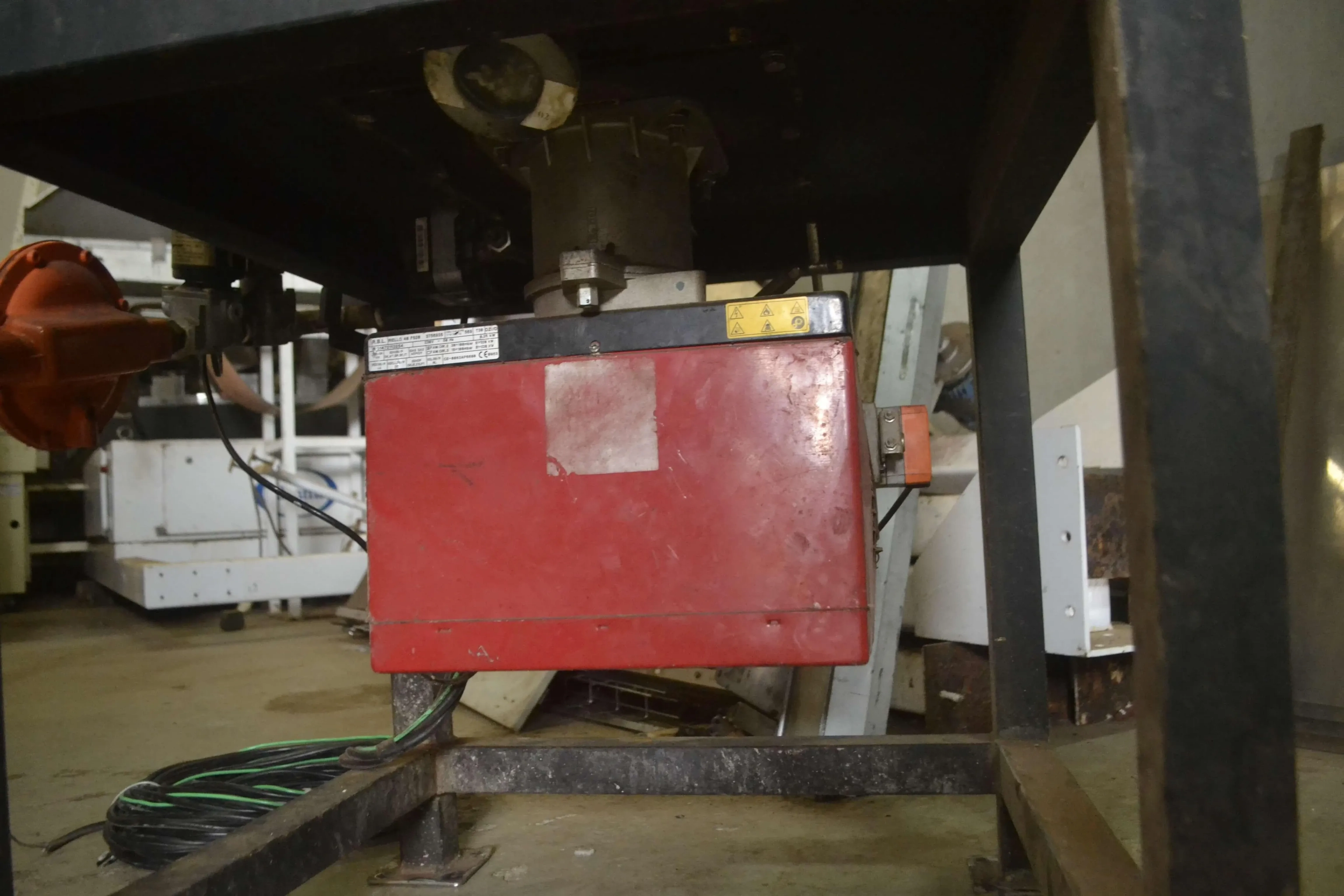 linha-automatica-salgados-capacid-300-kg-mci