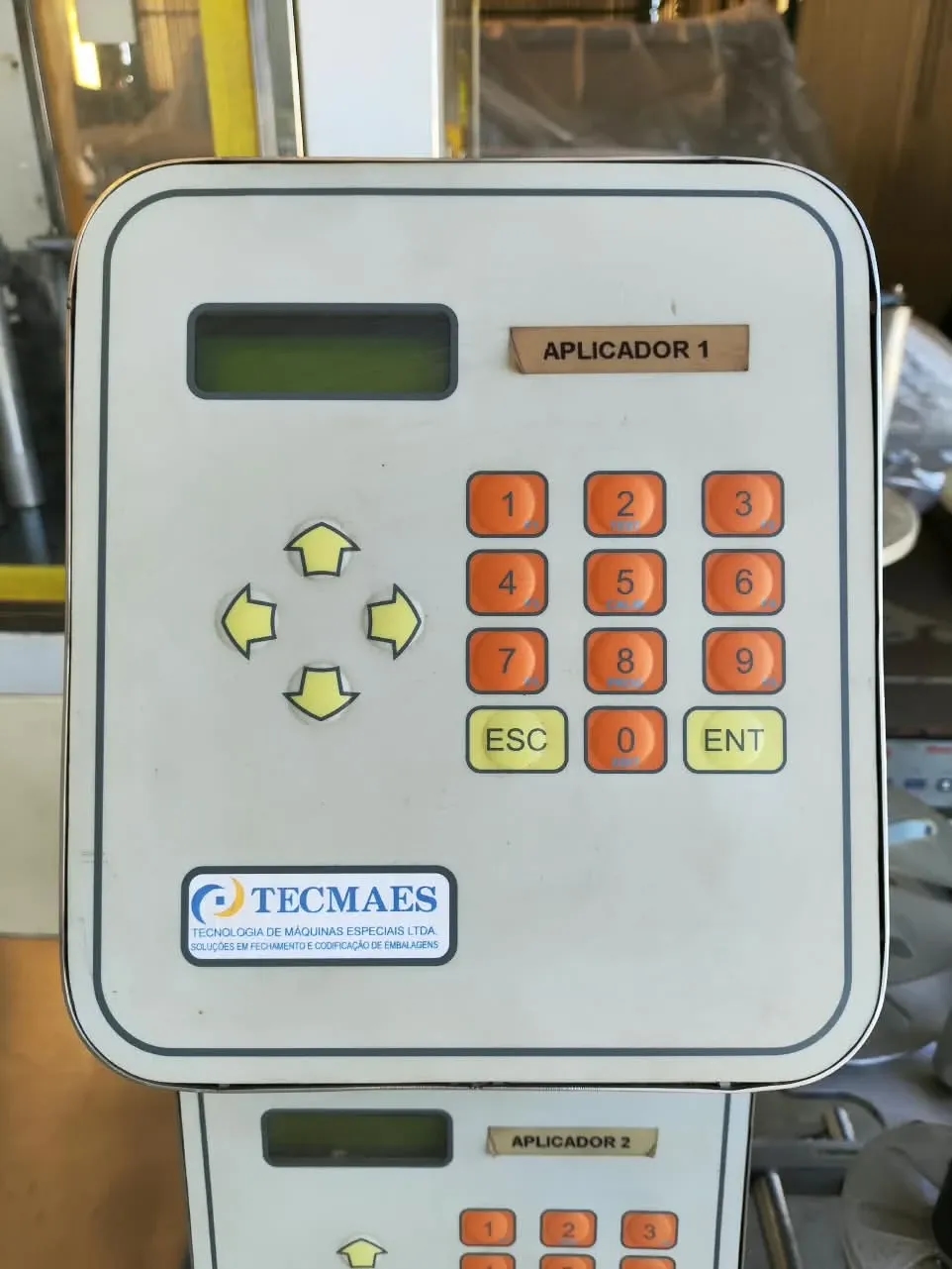 rotuladora-etiquetadora-aplicadora-selo-lacre-para-cartucho-com-3-abas-marca-tecmaes