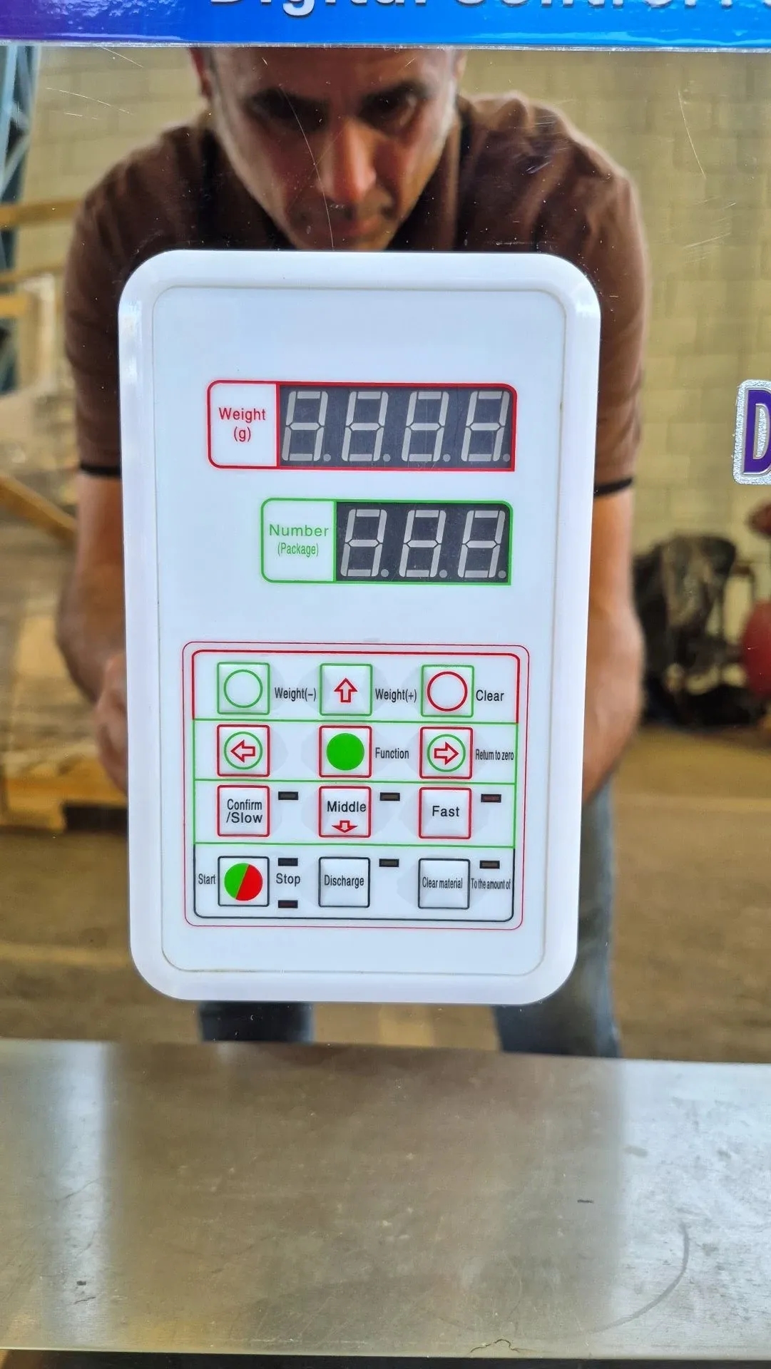 dosadora-semiautomatica-de-graos-e-pos-modelo-fz-100