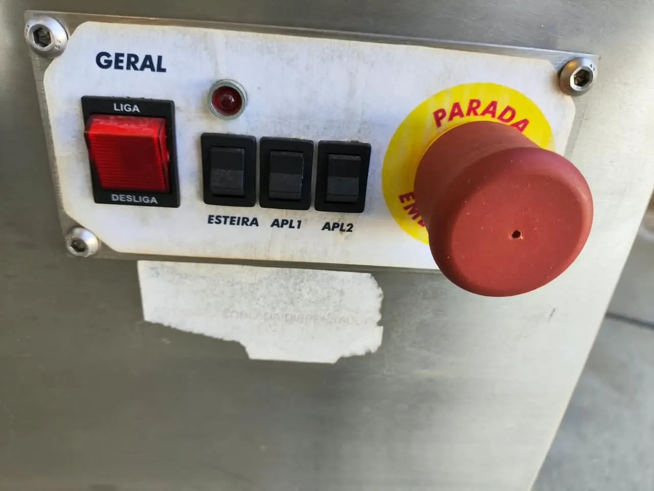 rotuladora-etiquetadora-aplicadora-selo-lacre-para-cartucho-com-3-abas-marca-tecmaes