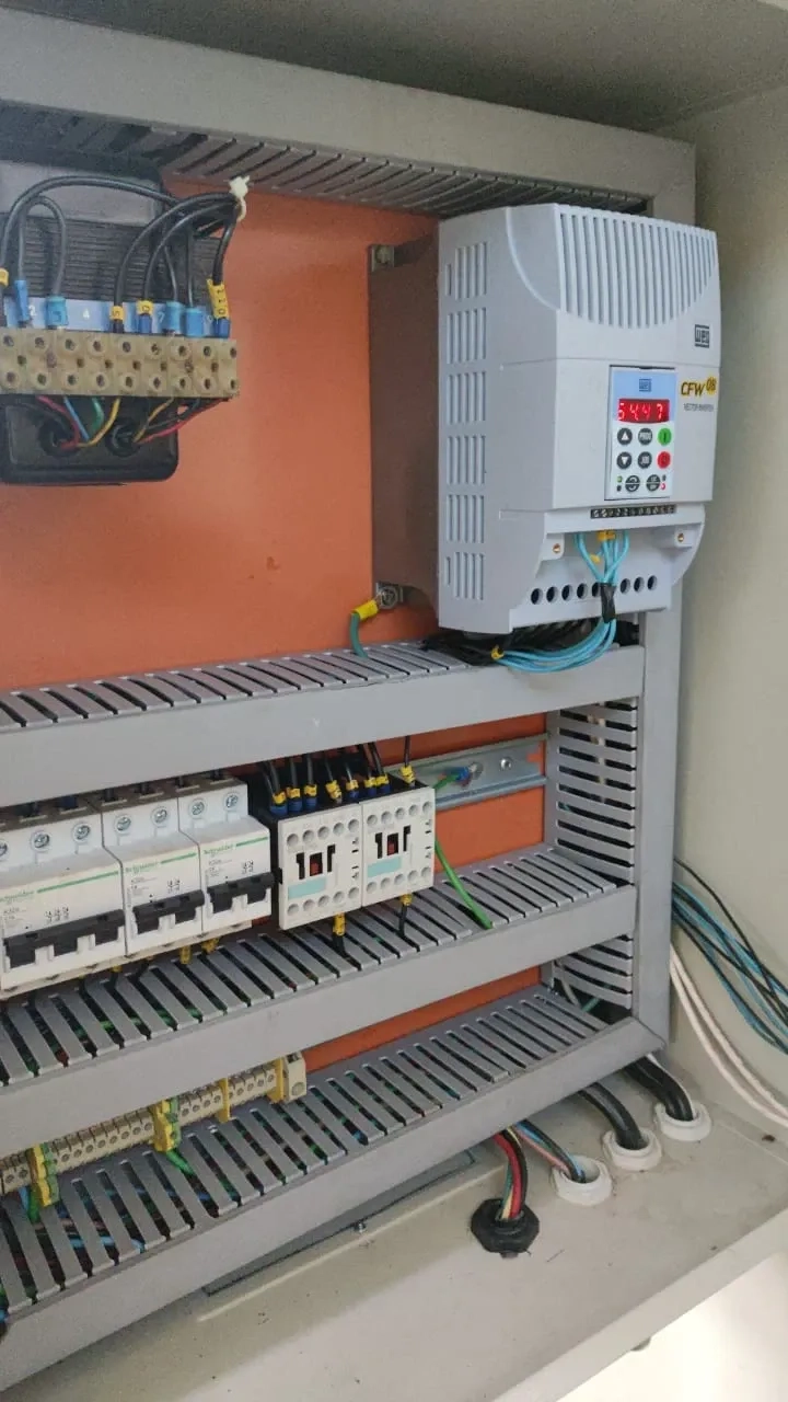 tanque-misturador-encamisado-em-aco-inox-capacidade-40-000-litros-marca-recinox