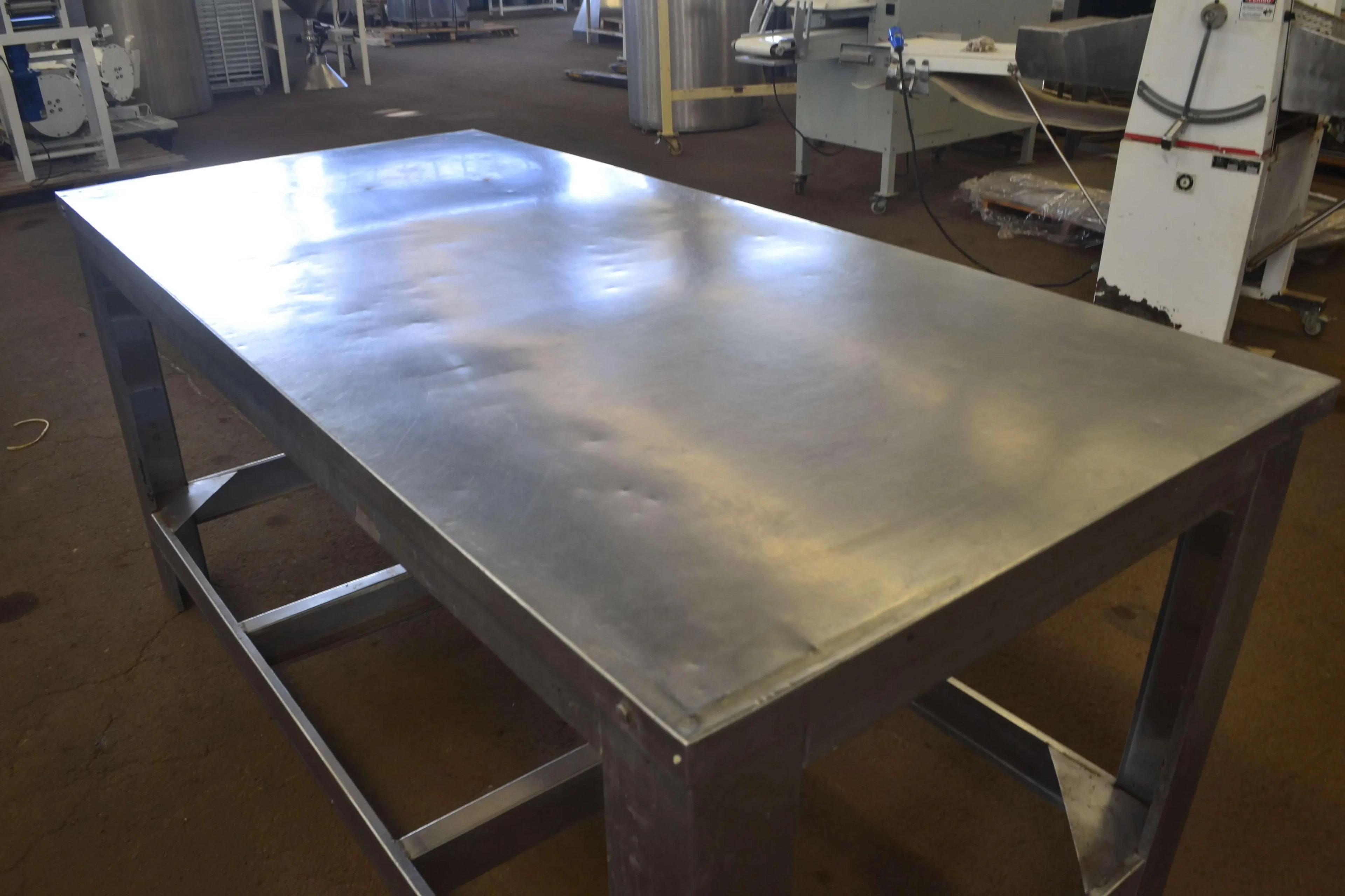 mesa-industrial-em-aco-inox-2-x-1-m