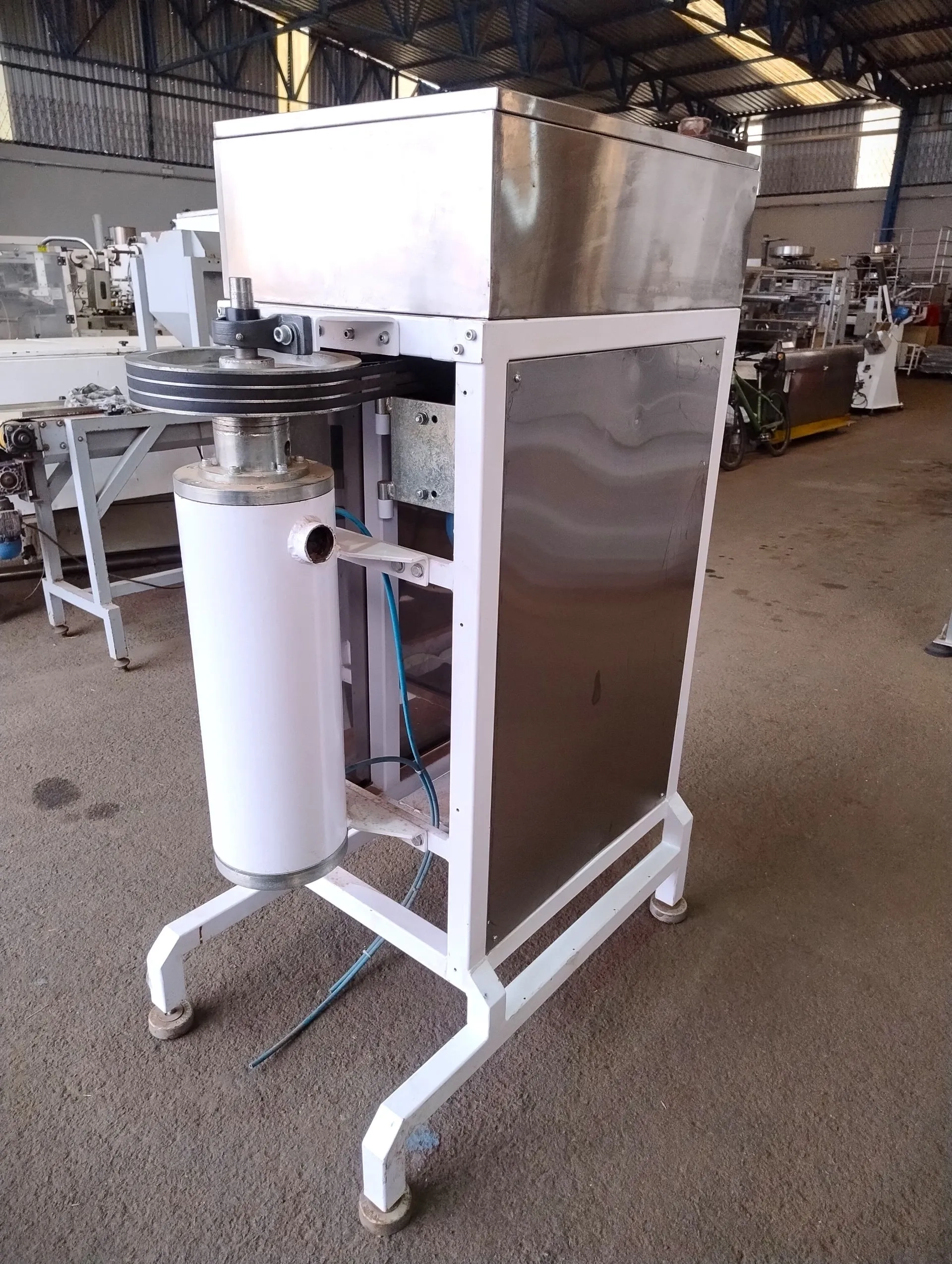 conjunto-de-refino-de-chocolate-e-avela-marca-cacautec