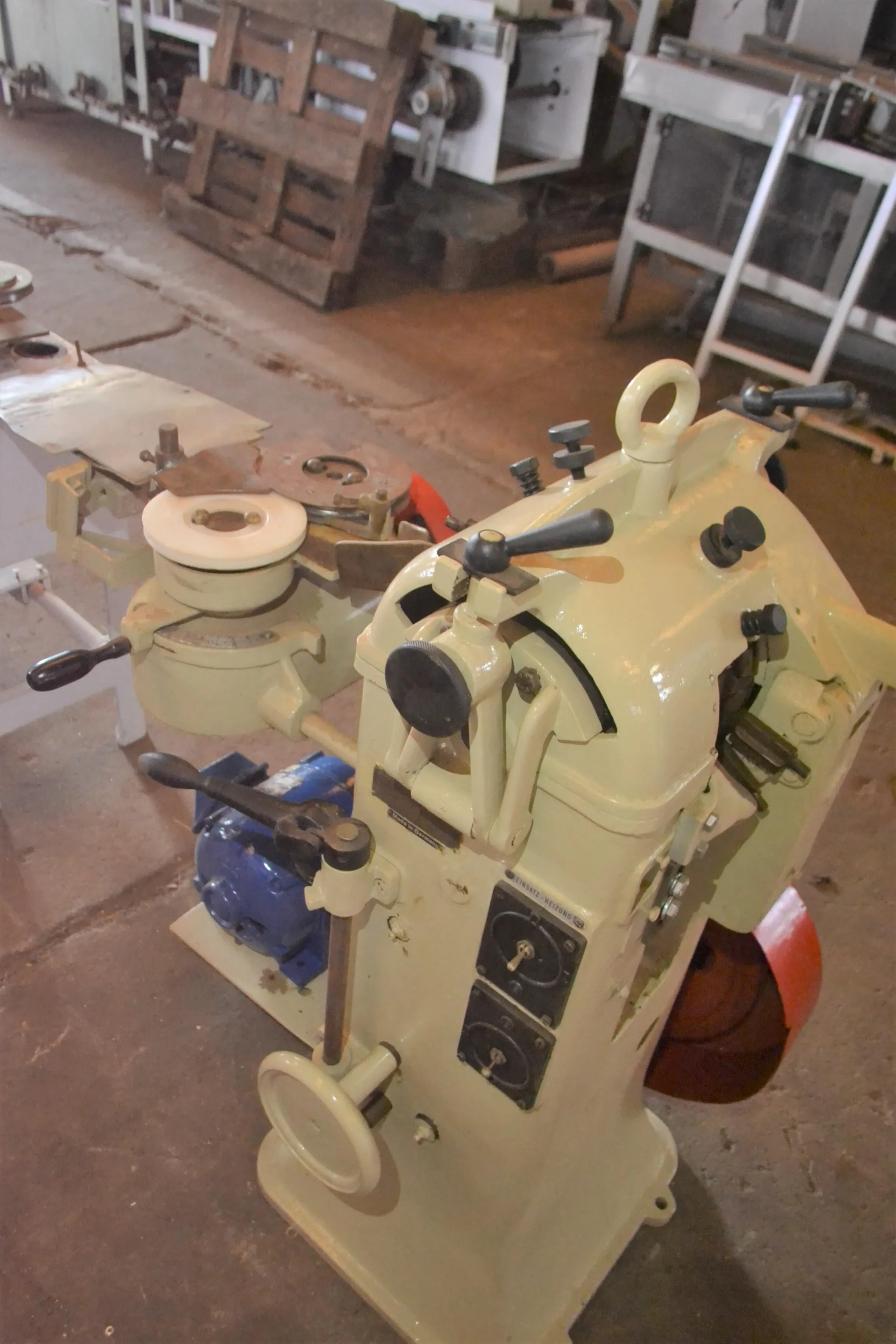 linha-de-fabricacao-de-bala-dura-50-kg-h