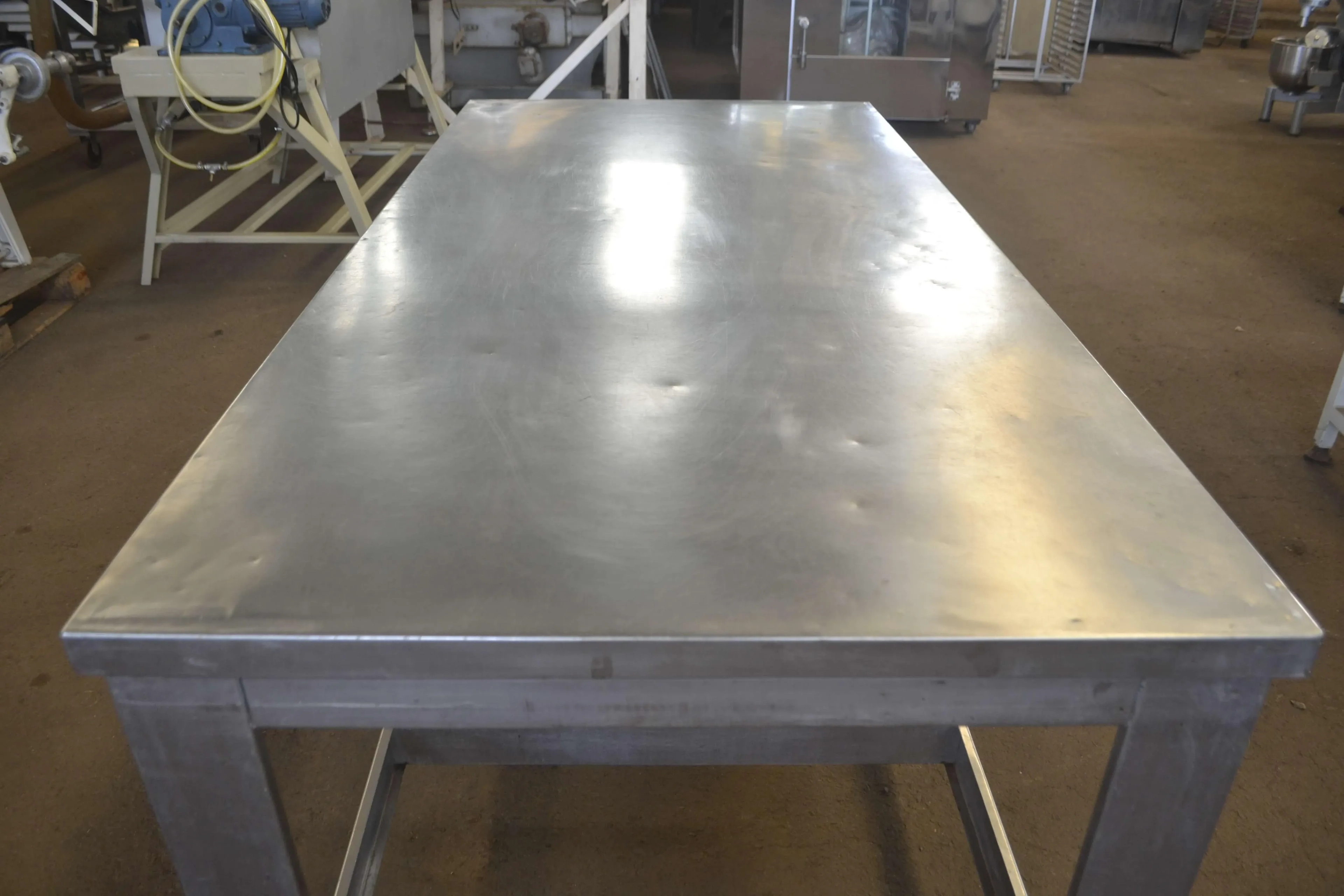 mesa-industrial-em-aco-inox-2-x-1-m