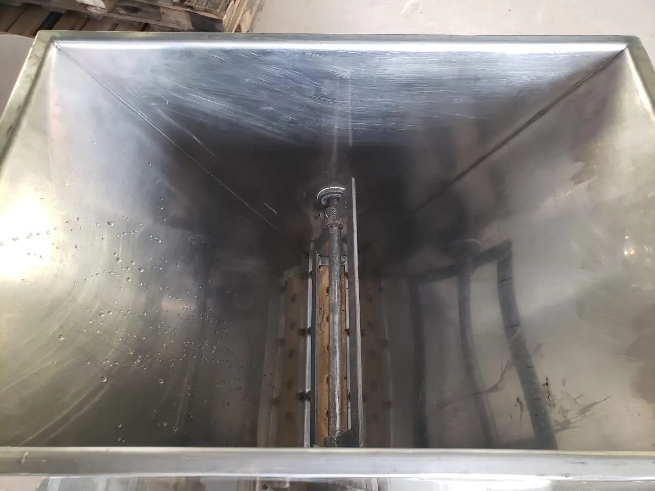 dosadora-para-chocolate-semi-automatica-com-6-bicos-marca-sidmaq