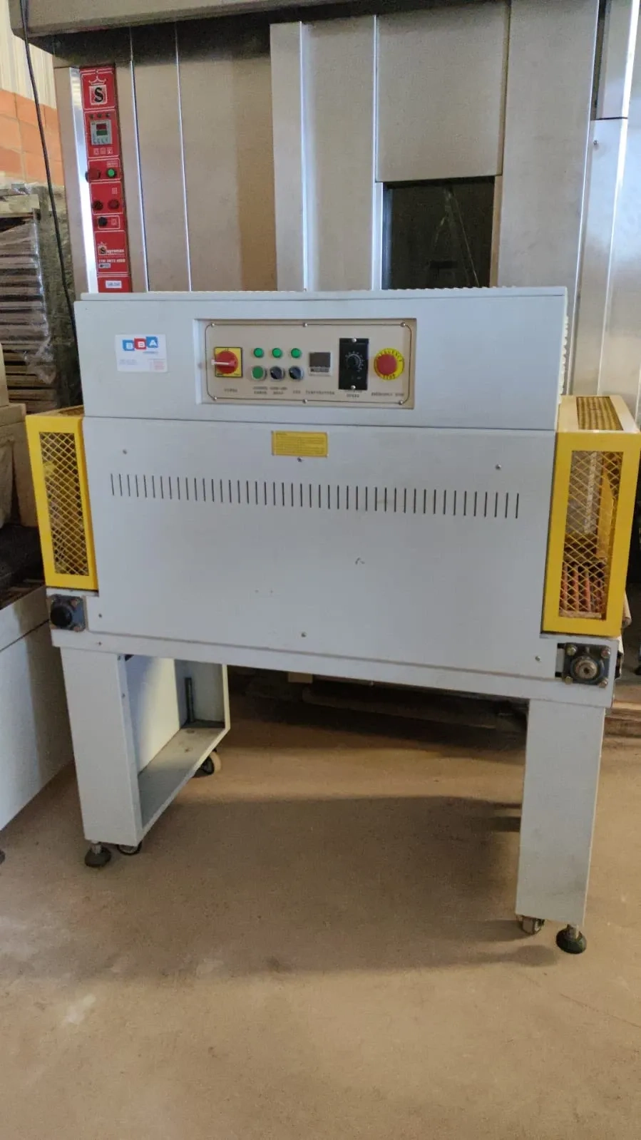 seladora-automatica-em-l-shrink-com-tunel-de-encolhimento-marca-bba-comex