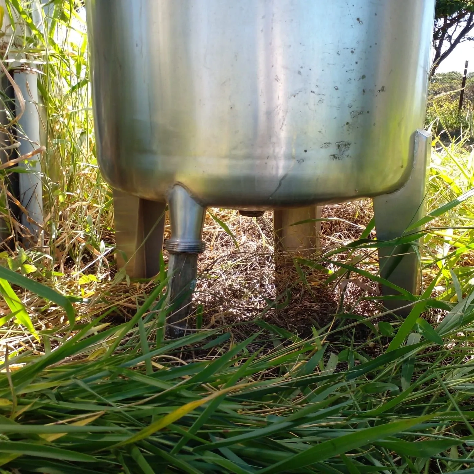 tanque-armazenamento-inox-capacidade-800-litros