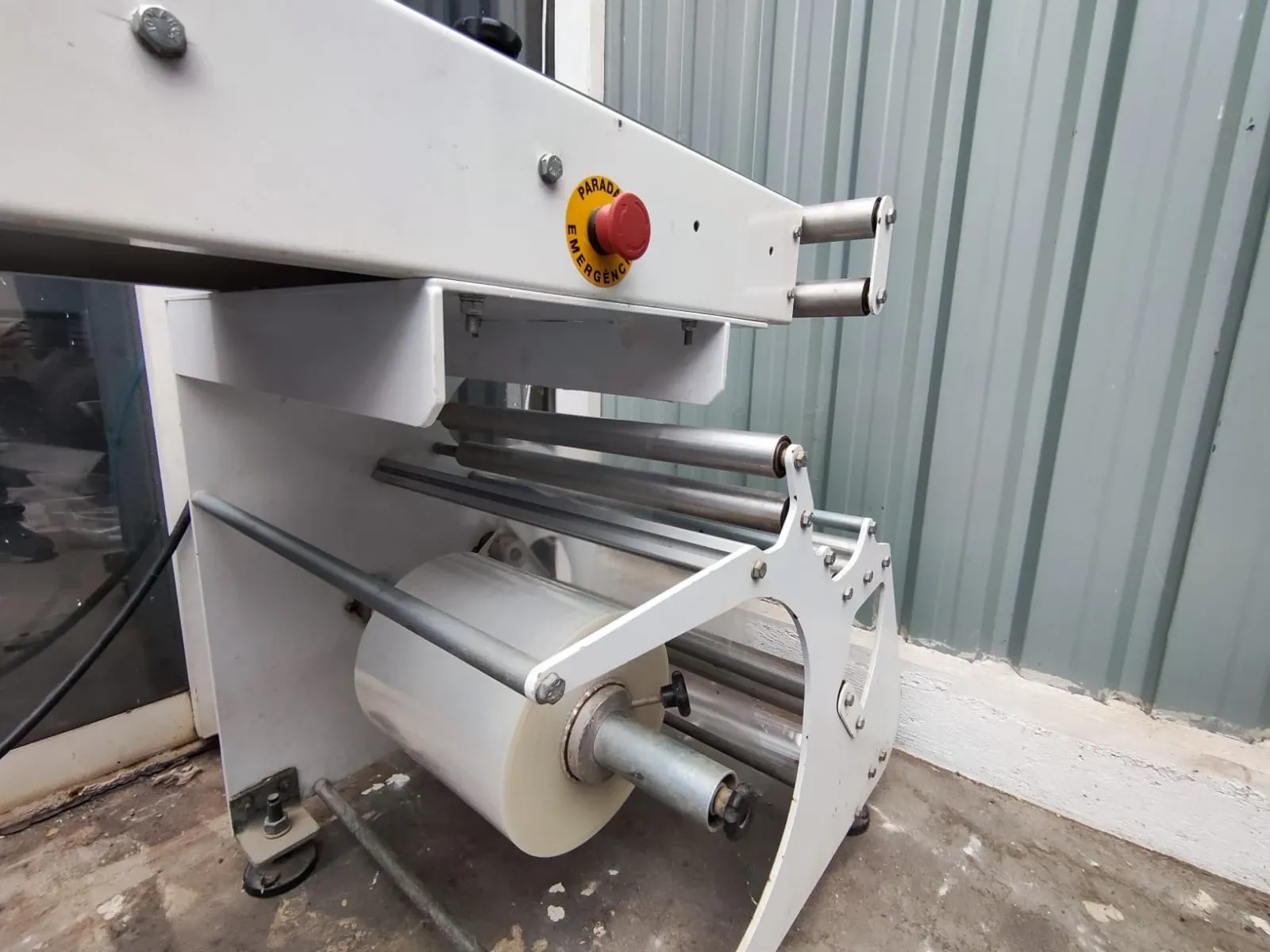 embalad-flowpack-invertida-marca-allpacking-hp-60-Invertida