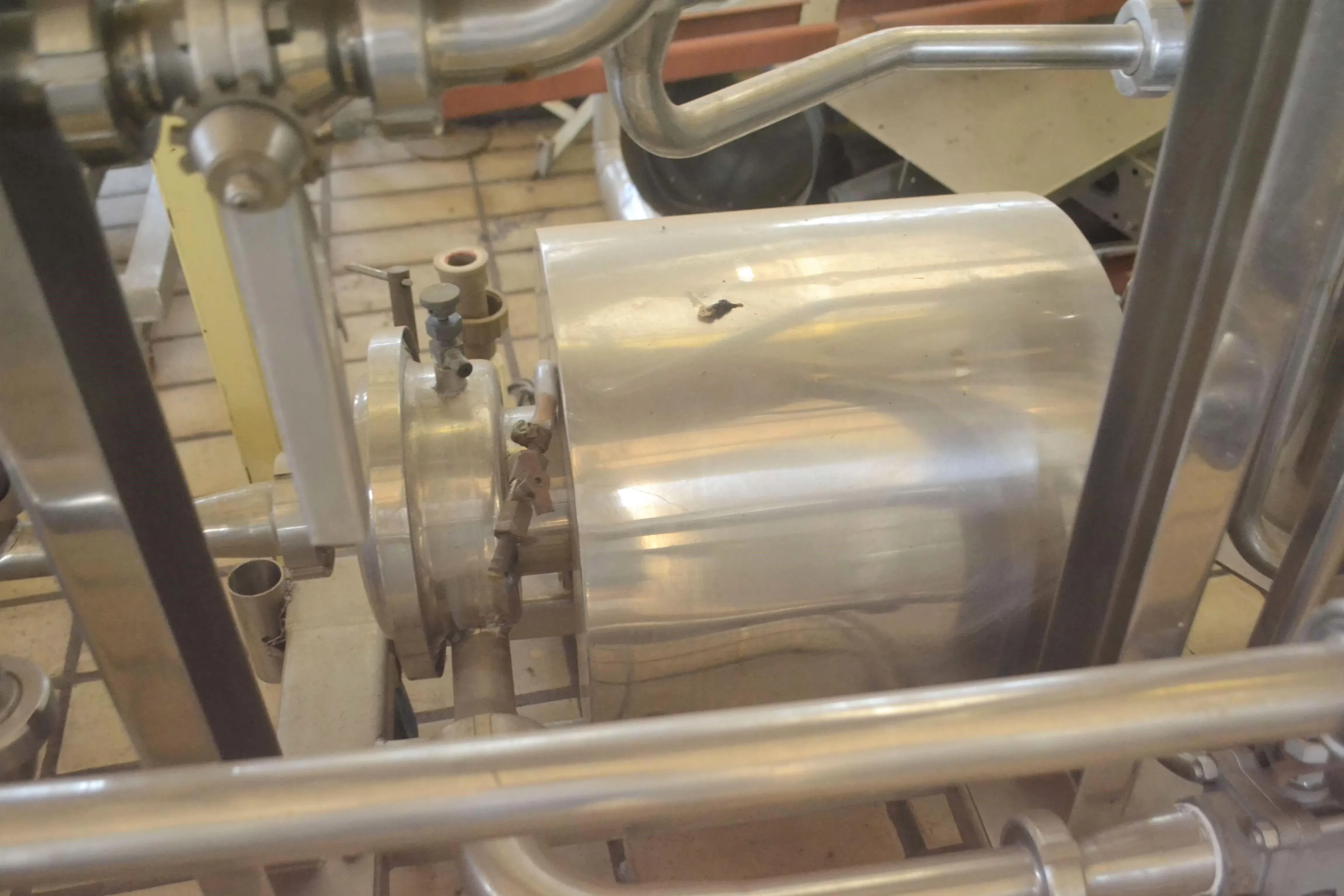 conjunto-de-pasteurizacao-equilat-capacidade-2-mil-litroshora