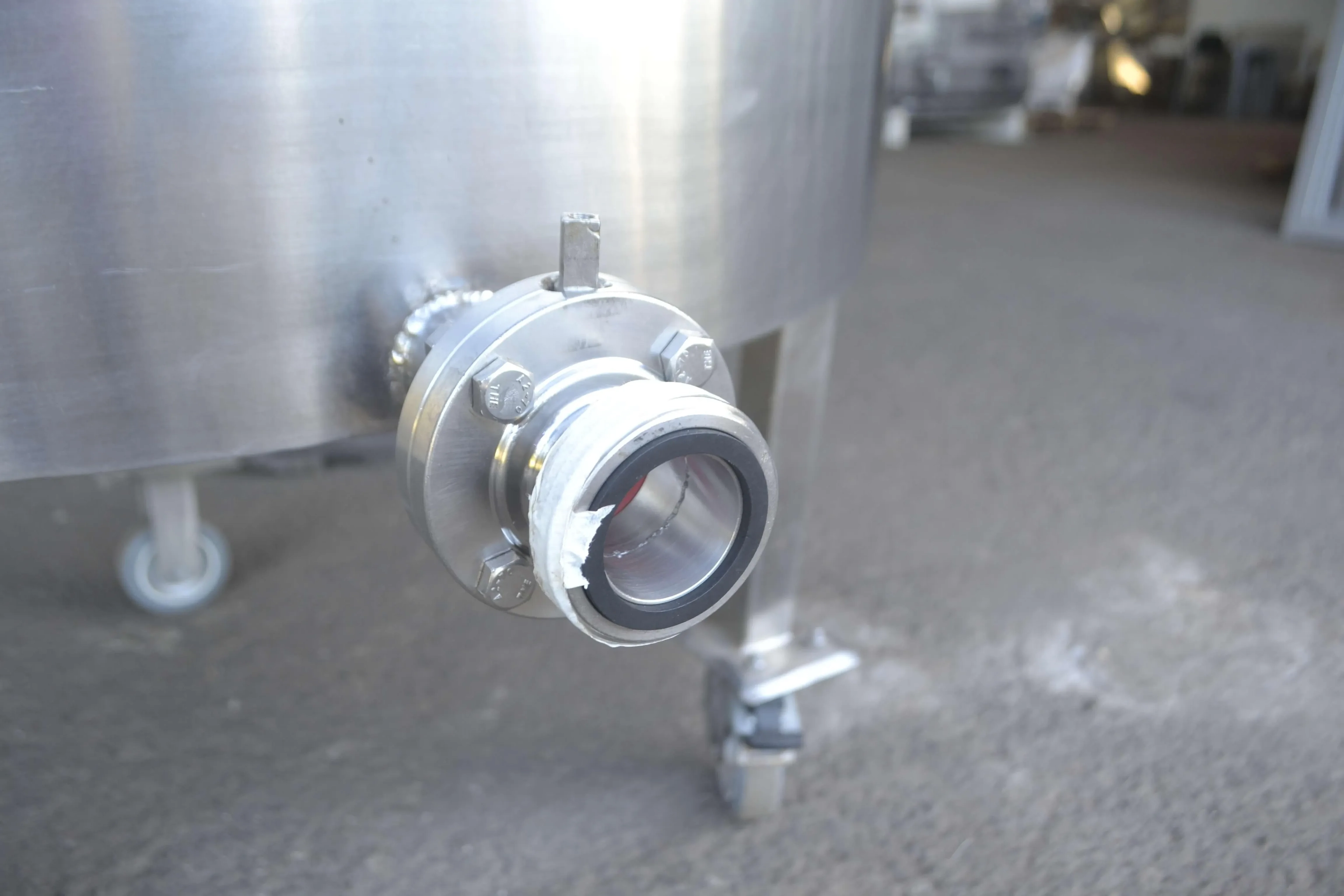 tanque-reservatorio-em-aco-inox-capacidade-240-l