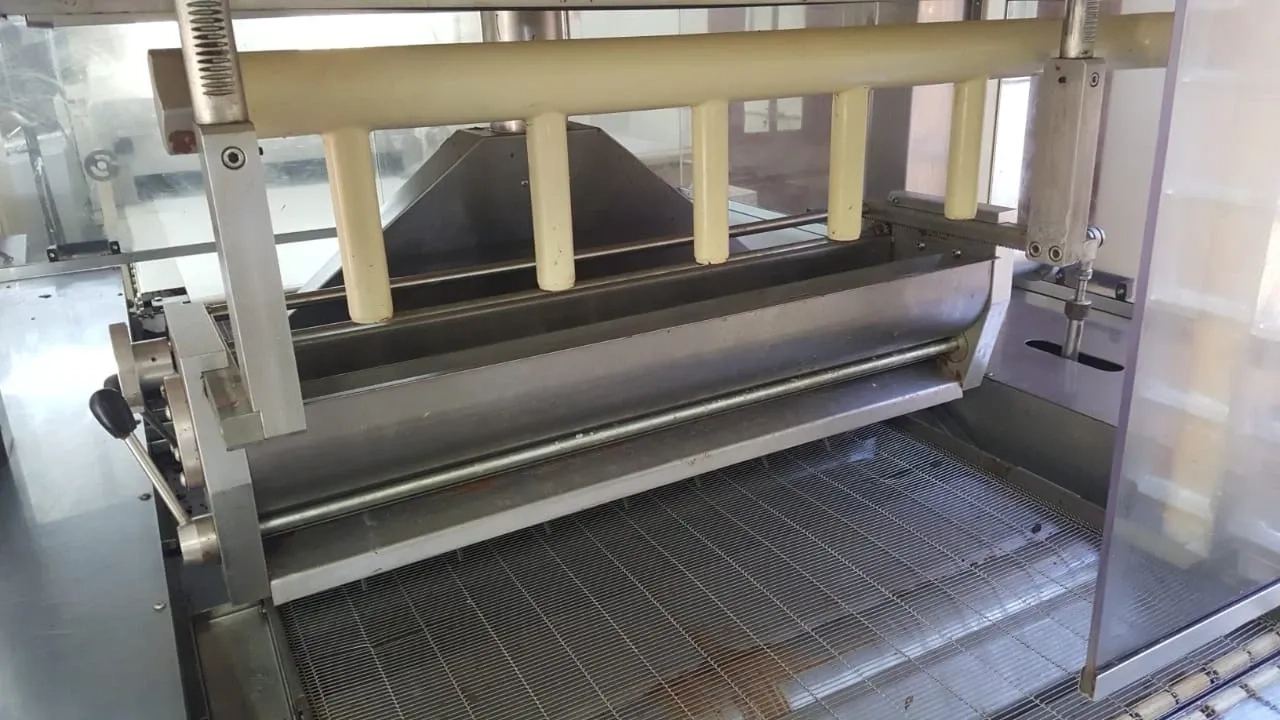 Cobrideira-de-chocolates-820-mm-marca-Limaq