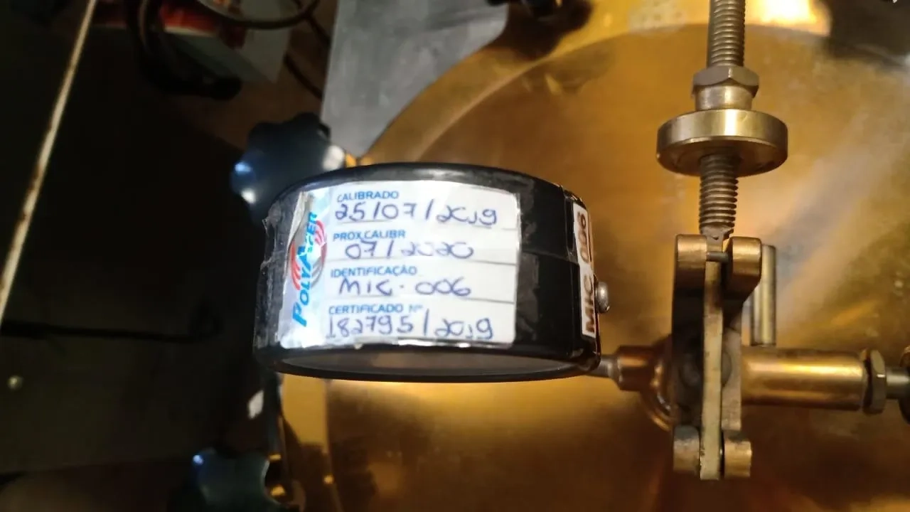 autoclave-vertical-phoenix-capacidade-100-litros