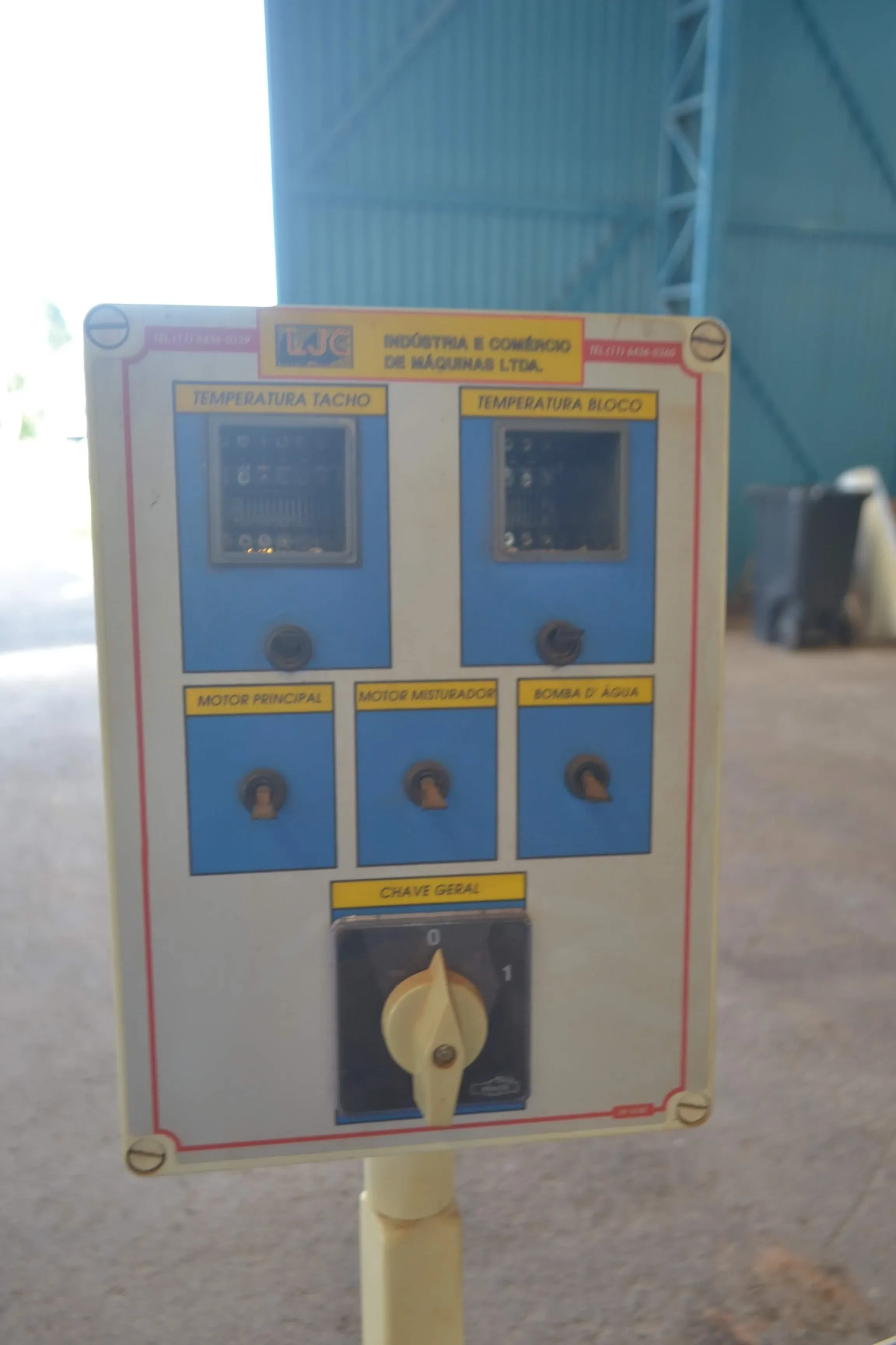 dosadora-de-chocolate-16-bicos-marca-jlc