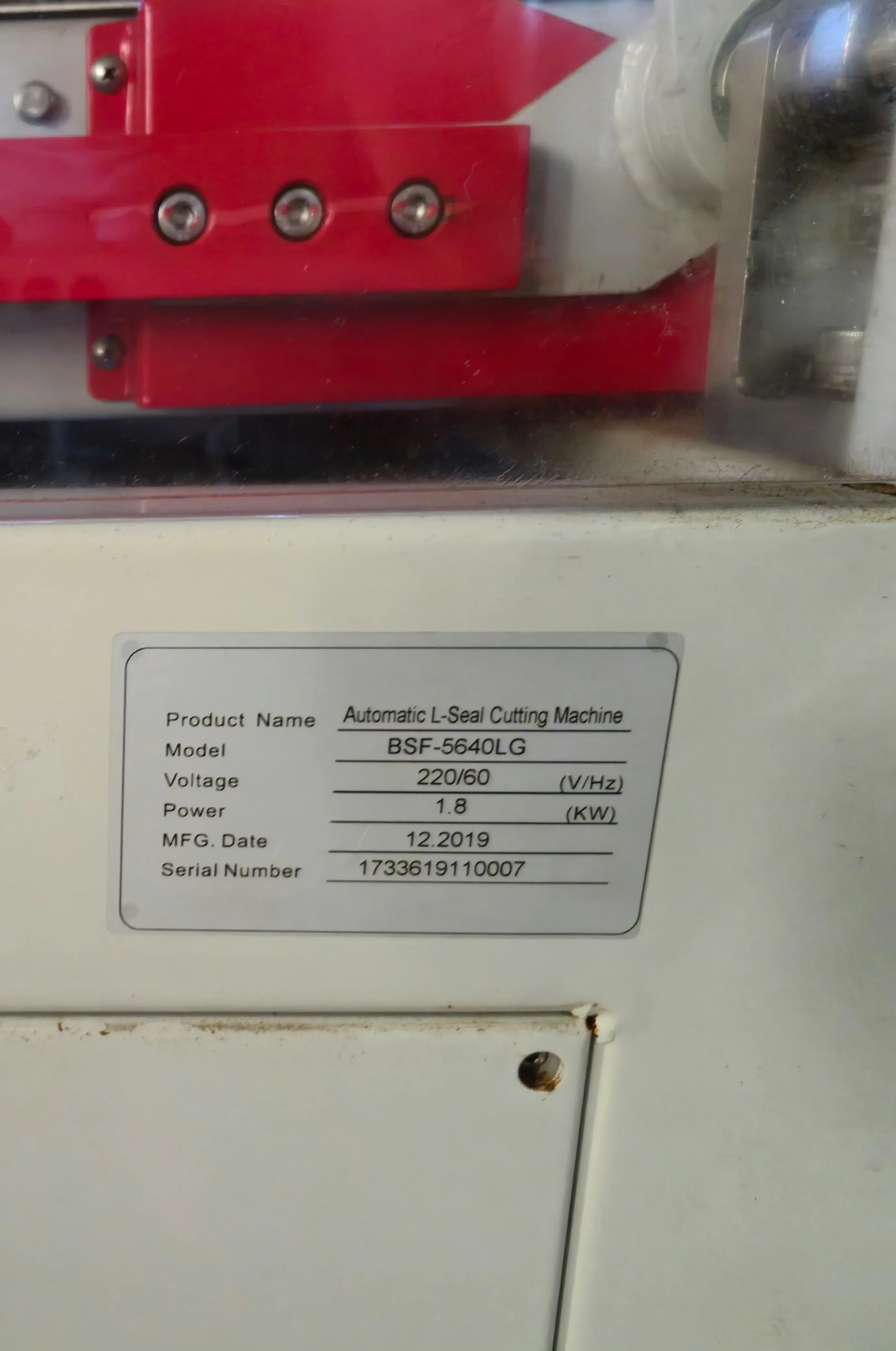 seladora-automatica-em-l-shrink-marca-tecfag