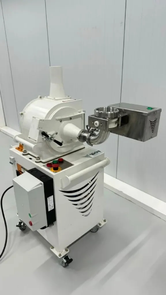 moinho-martelo-centrifugo-vieira-mcs-190-com-motor-de-3-cv-10-kg-por-hora