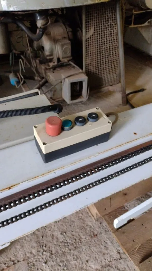 elevador-com-carrinho-em-aco-inox
