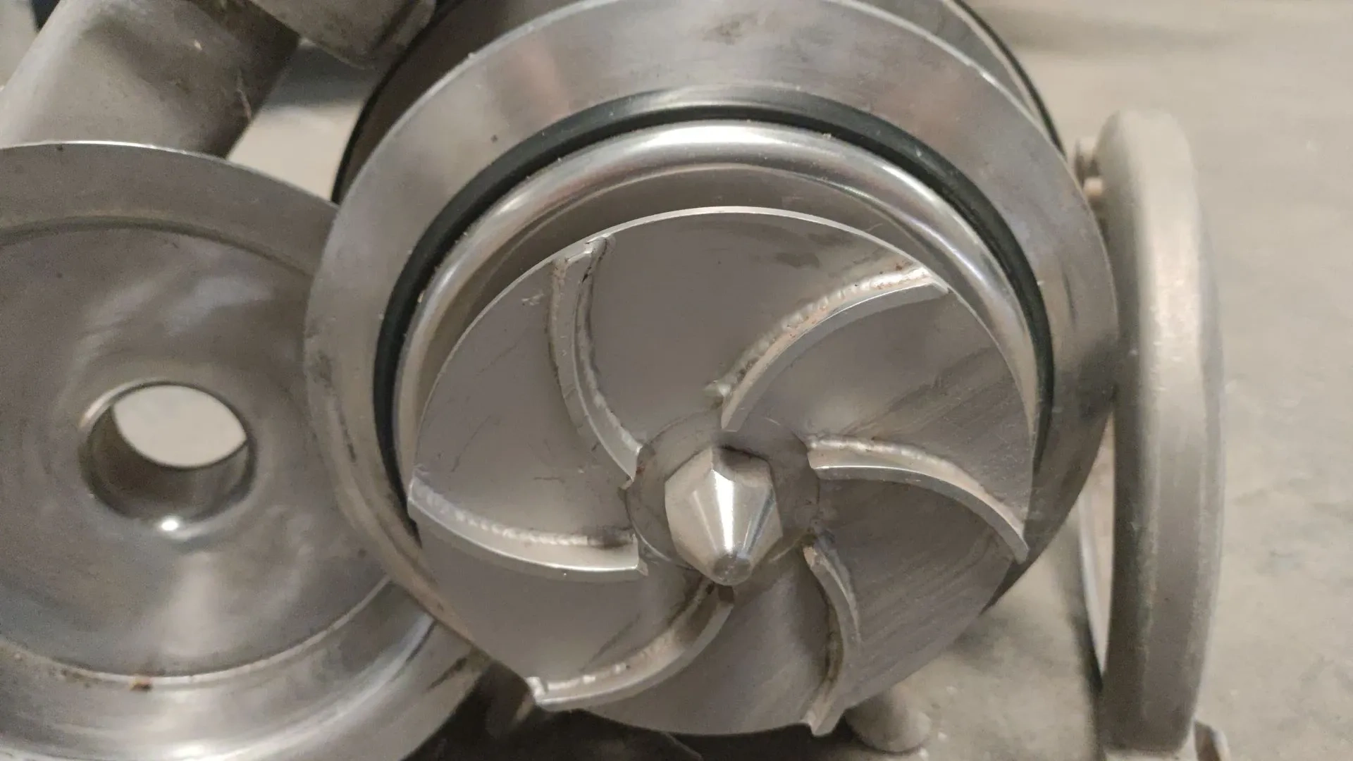 bomba-centrifuga-liquidos-inox-cap-3000-l-hora-marca-fabo