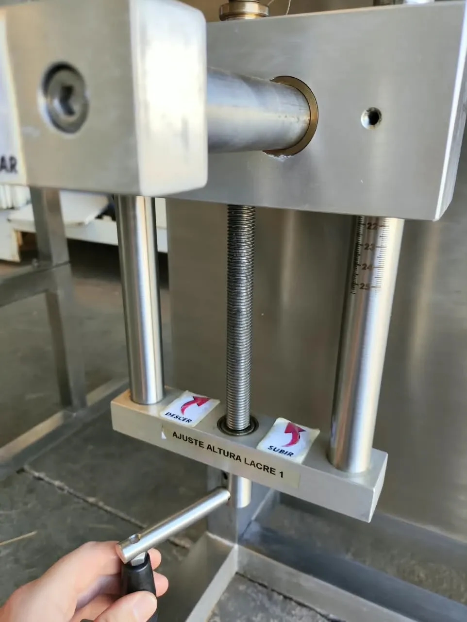 rotuladora-etiquetadora-aplicadora-selo-lacre-para-cartucho-com-3-abas-marca-tecmaes