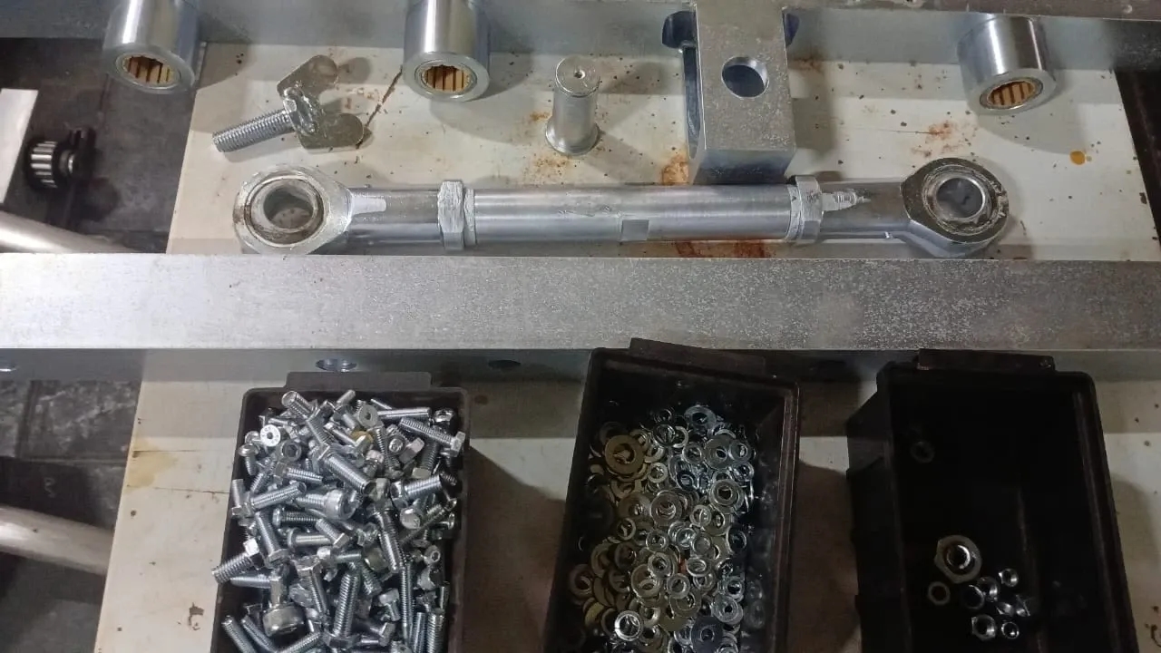 envasadora-linear-com-6-pistoes-marca-nelpas