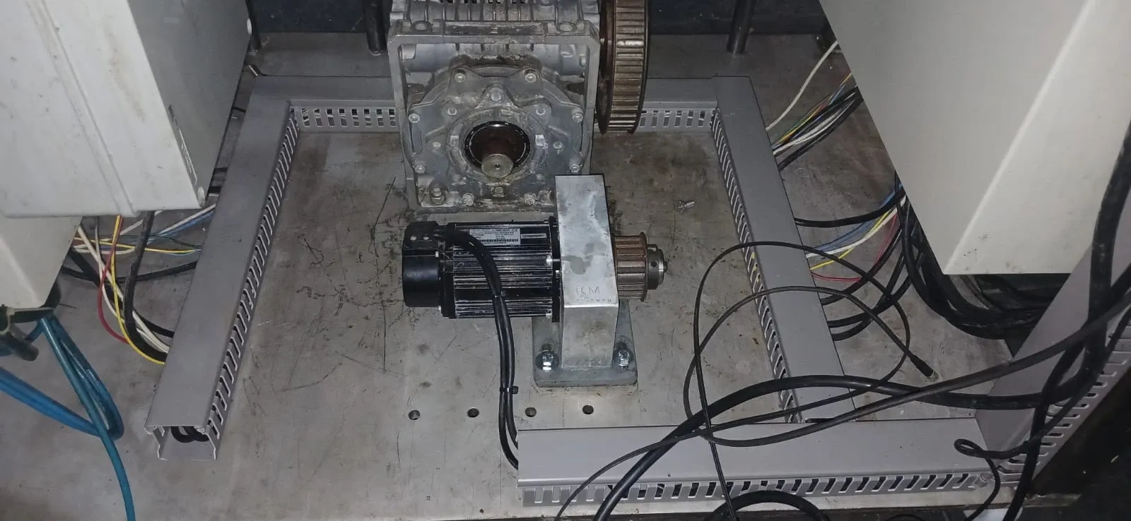 envasadora-linear-com-6-pistoes-marca-nelpas